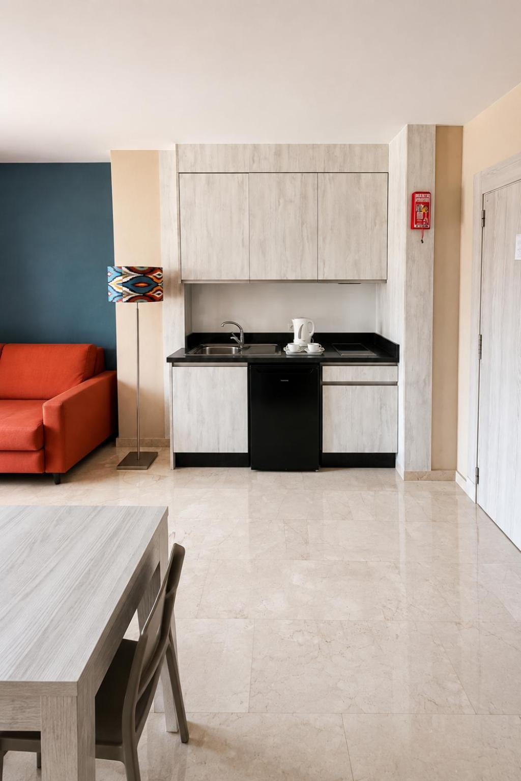 One-Bedroom Apartment