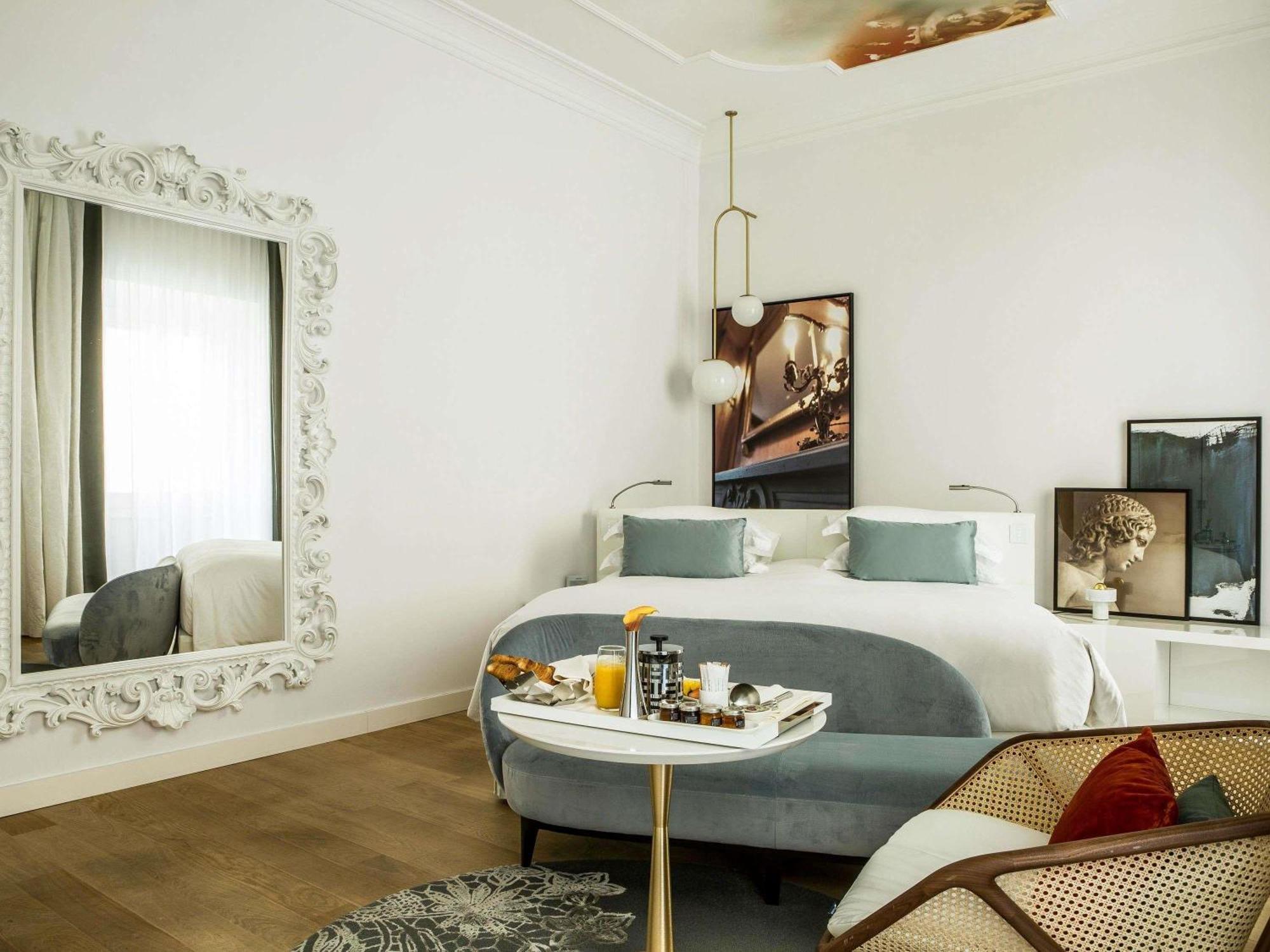 Premium Luxury Room
