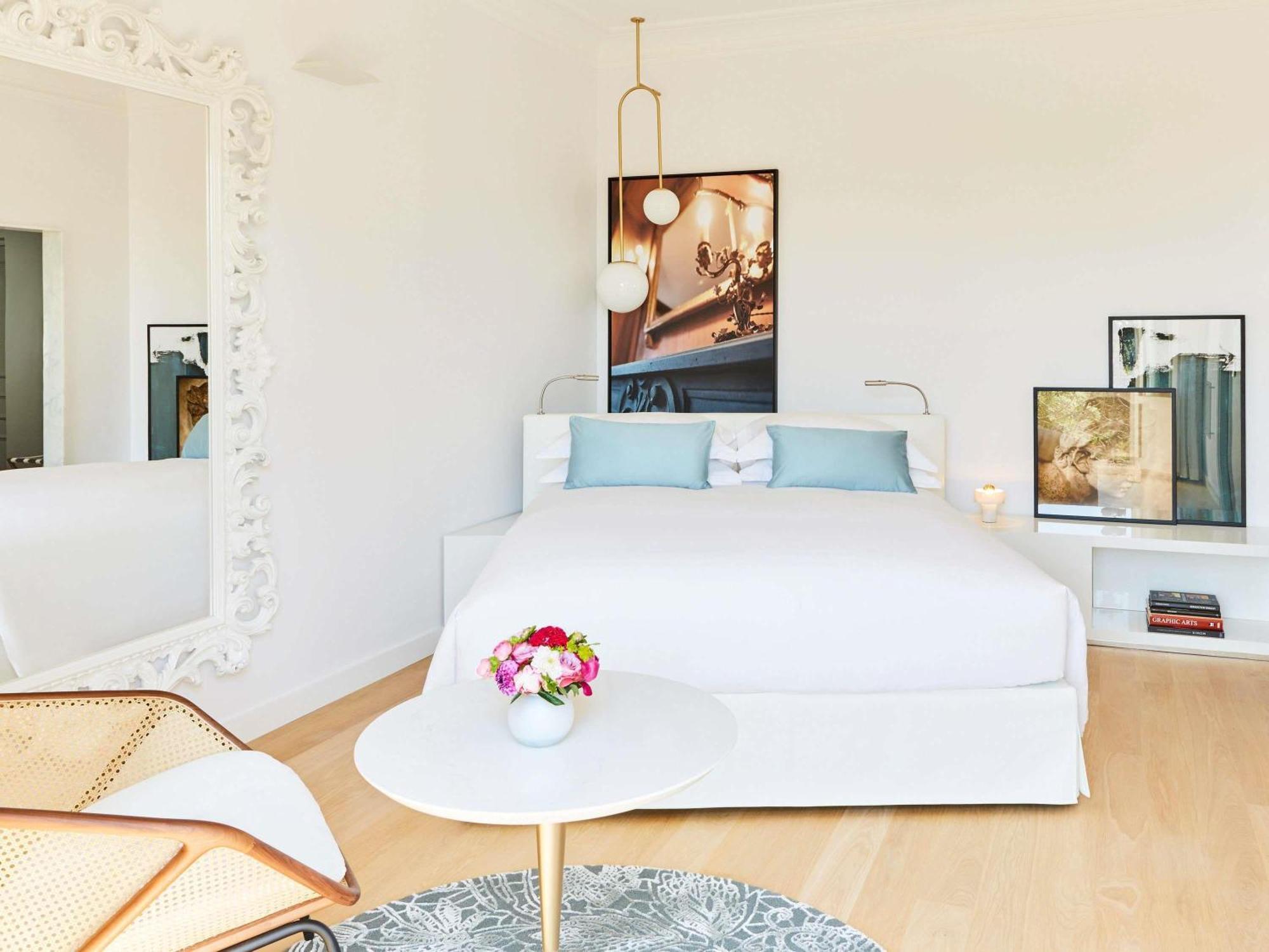 Premium Luxury Room Juliet Balcony