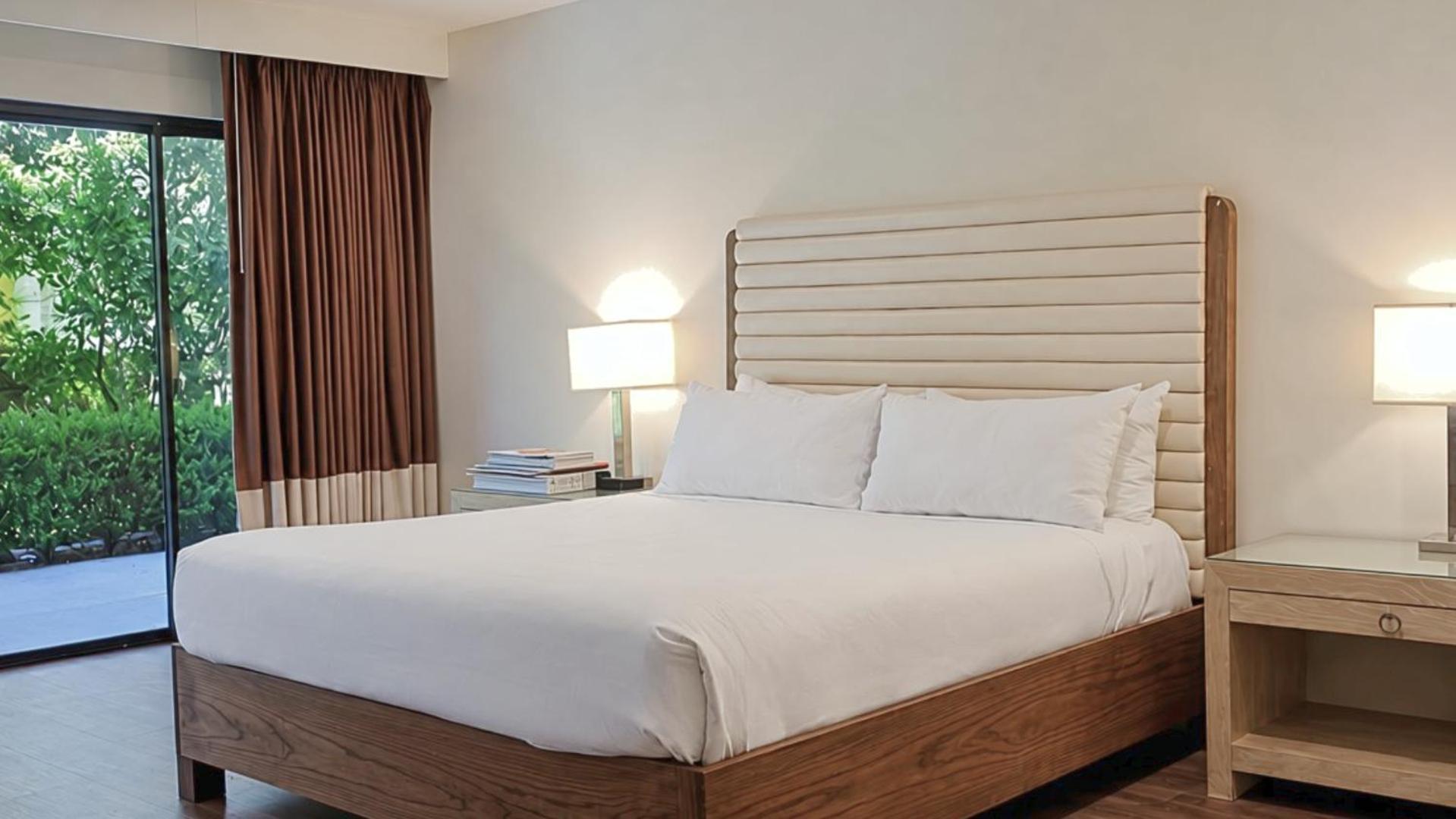 Superior One King Bed