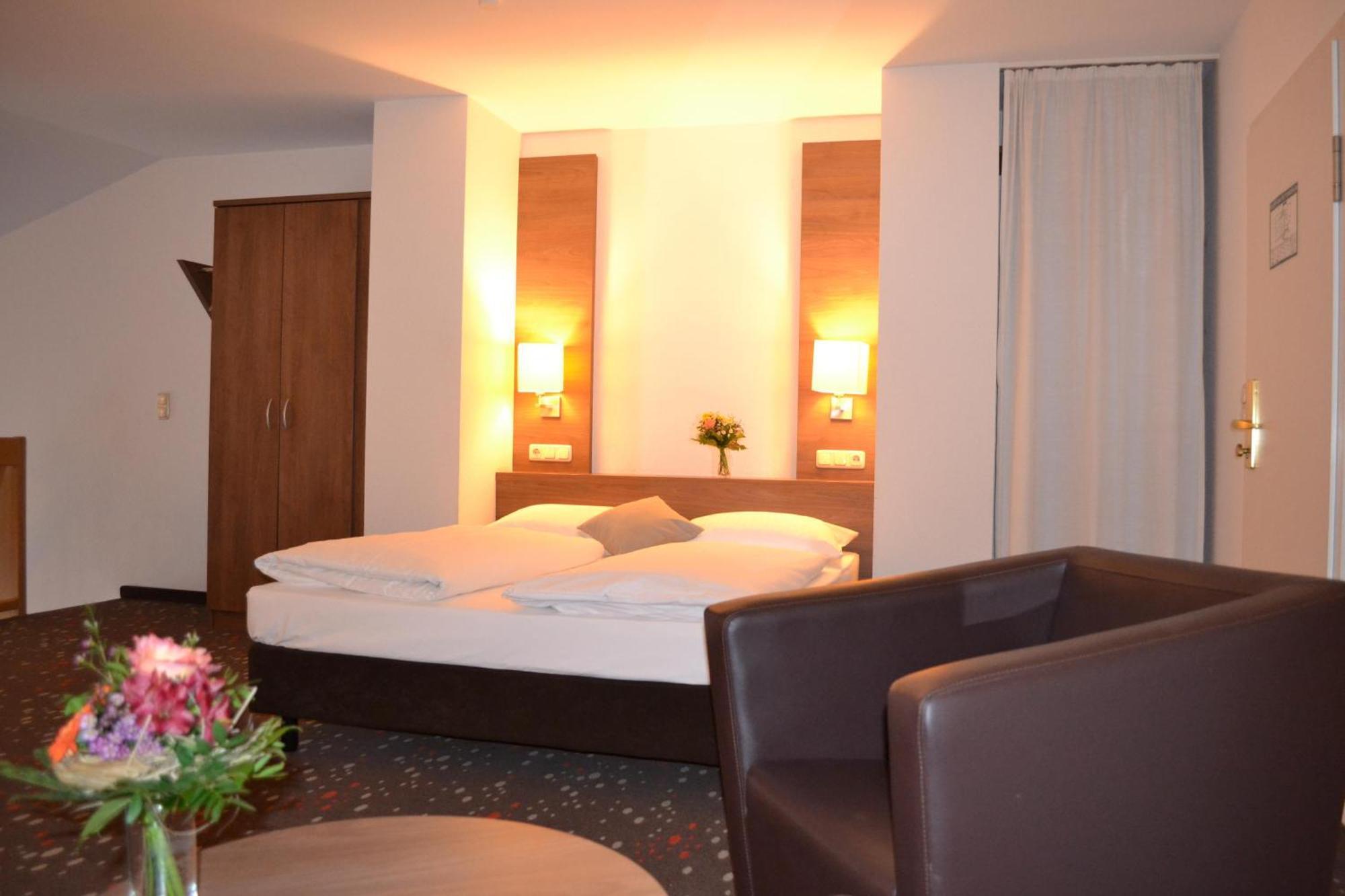 Double Suite Kitchenette
