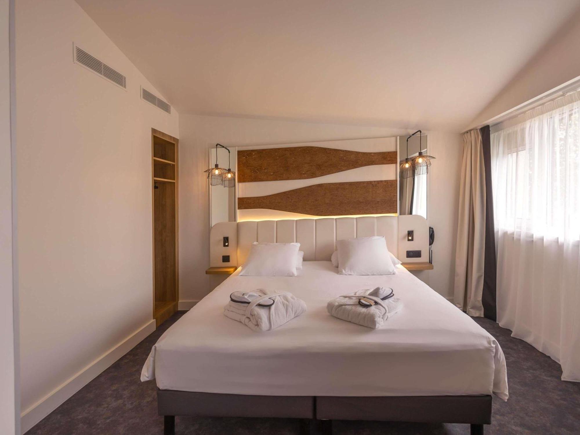 Suite One Double Bed Sofa Bed