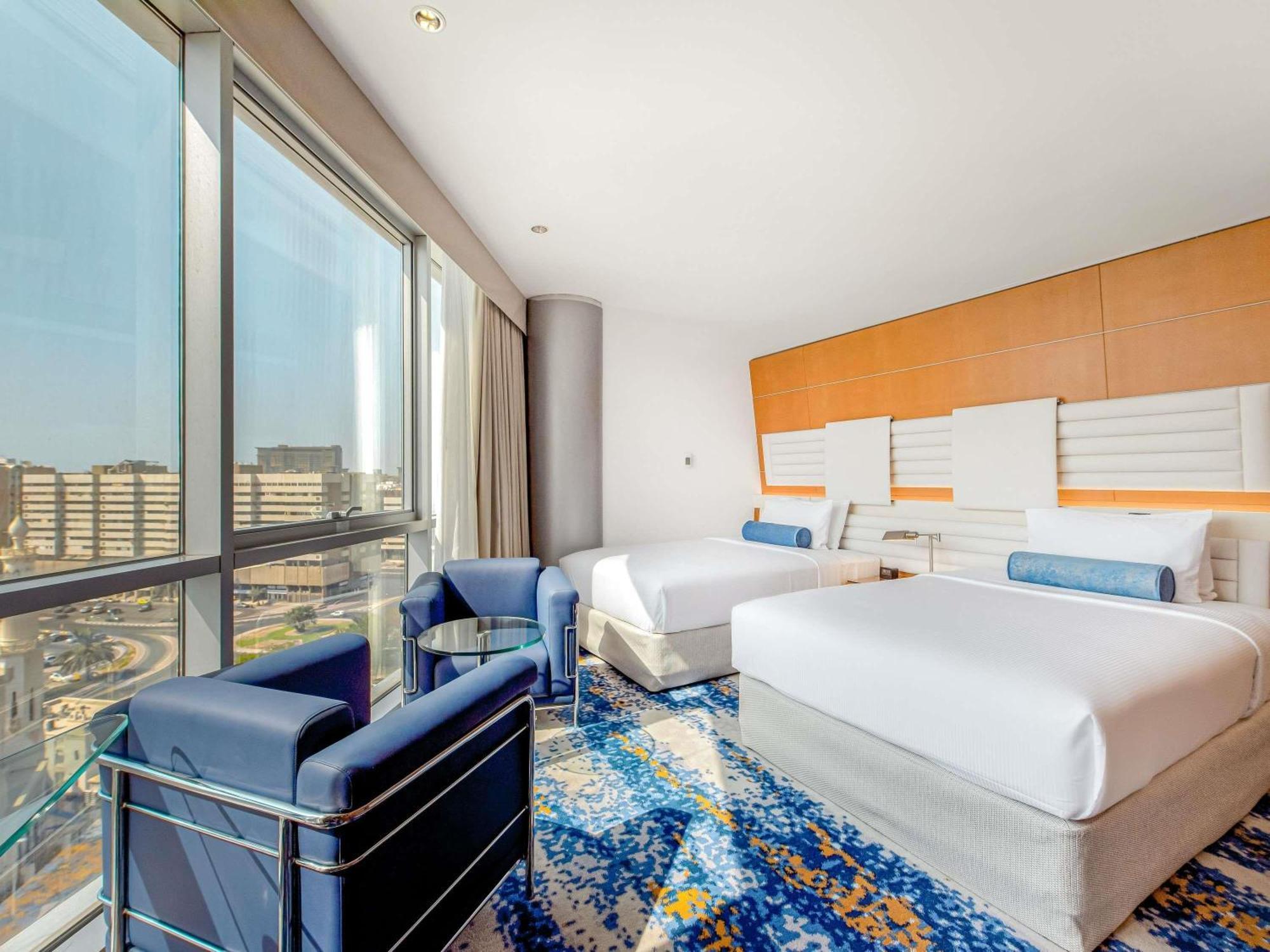 Deluxe Room Twin Beds