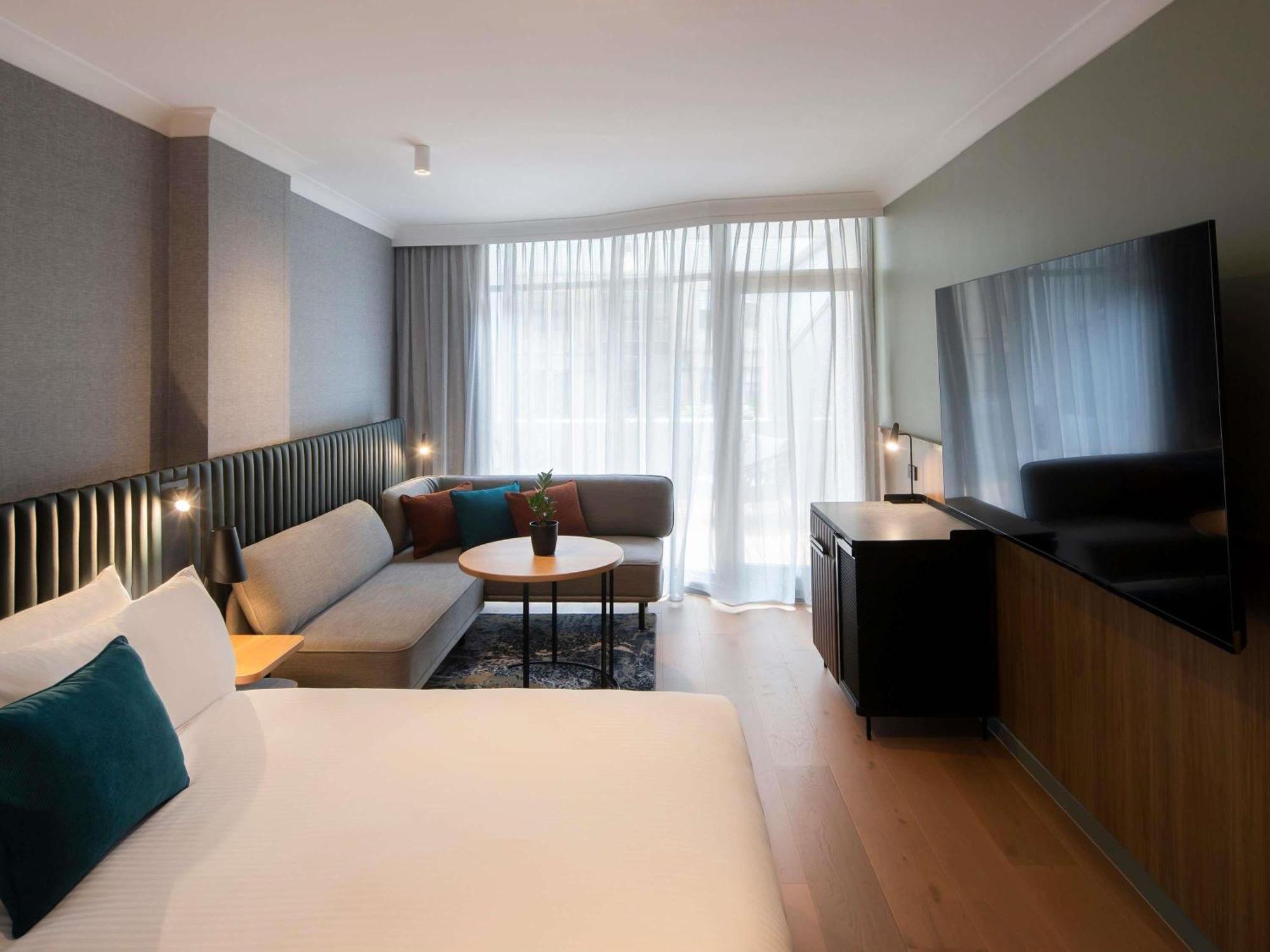 Superior King Room Balcony