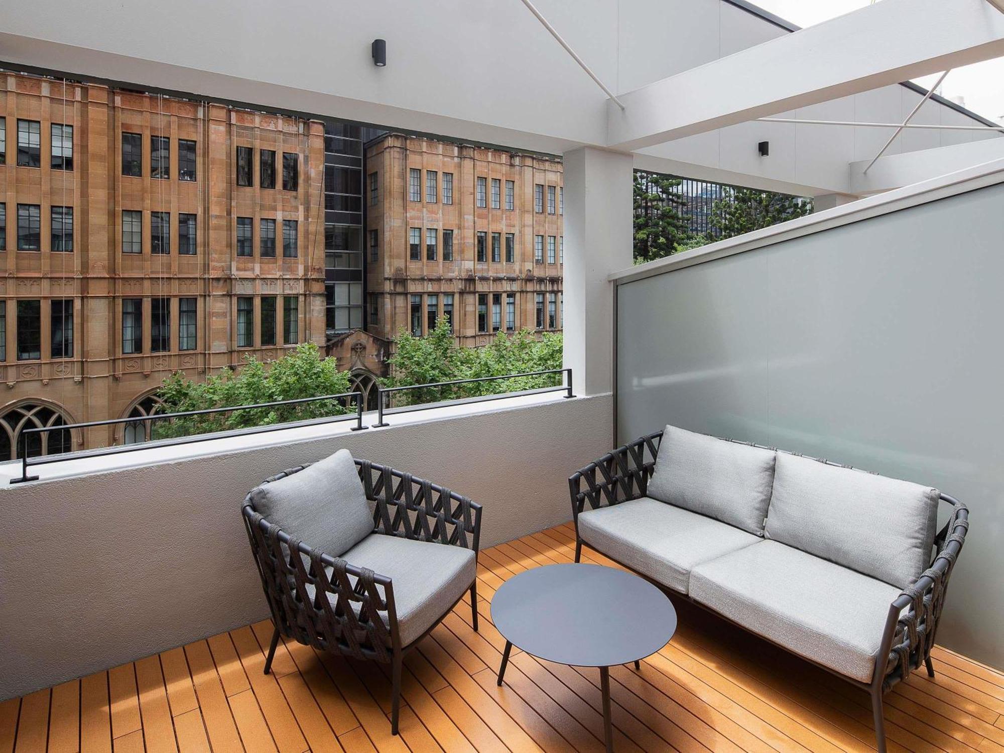 Superior King Room Balcony