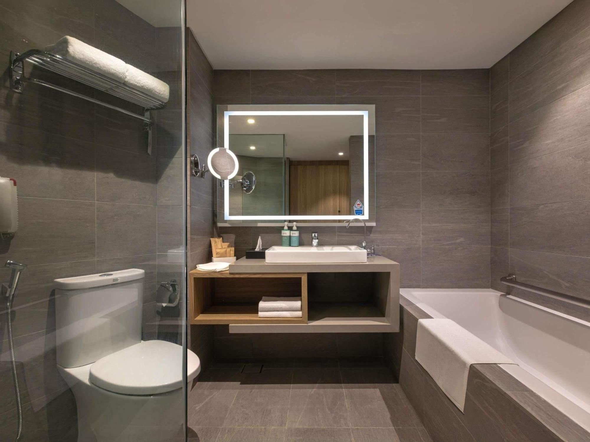 Junior King Suite