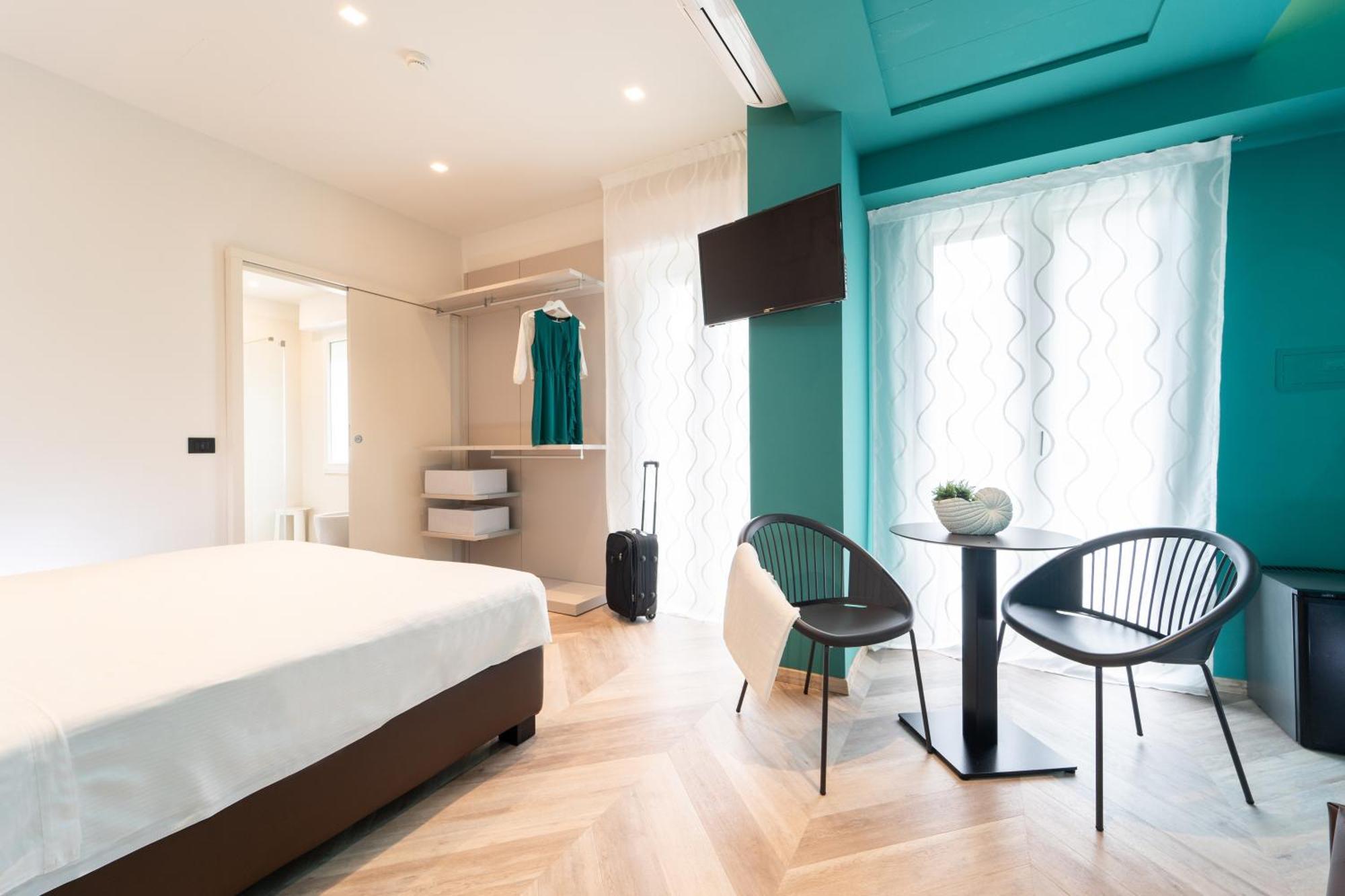 Deluxe Quadruple Room
