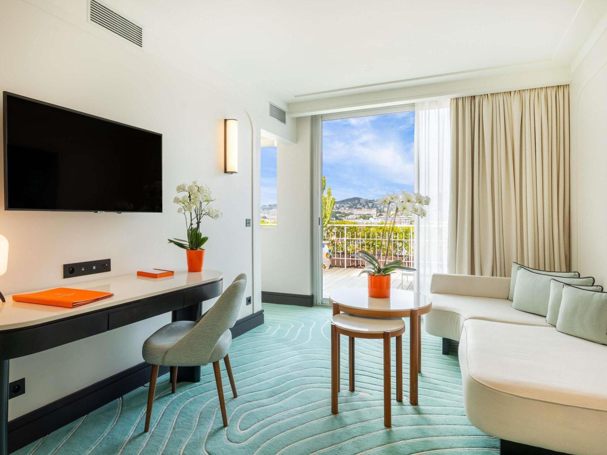 Serenity Suite Terrace City View