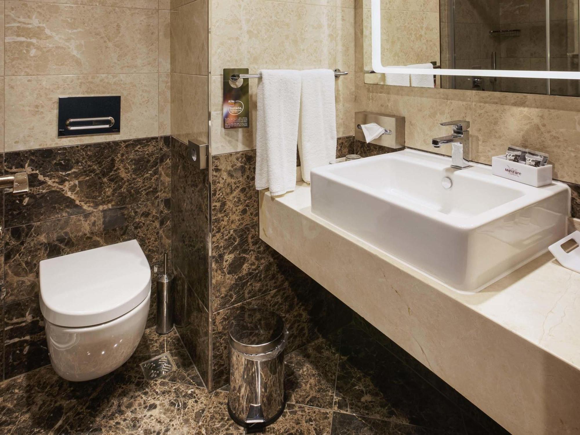 Superior Twin Room Spa Access