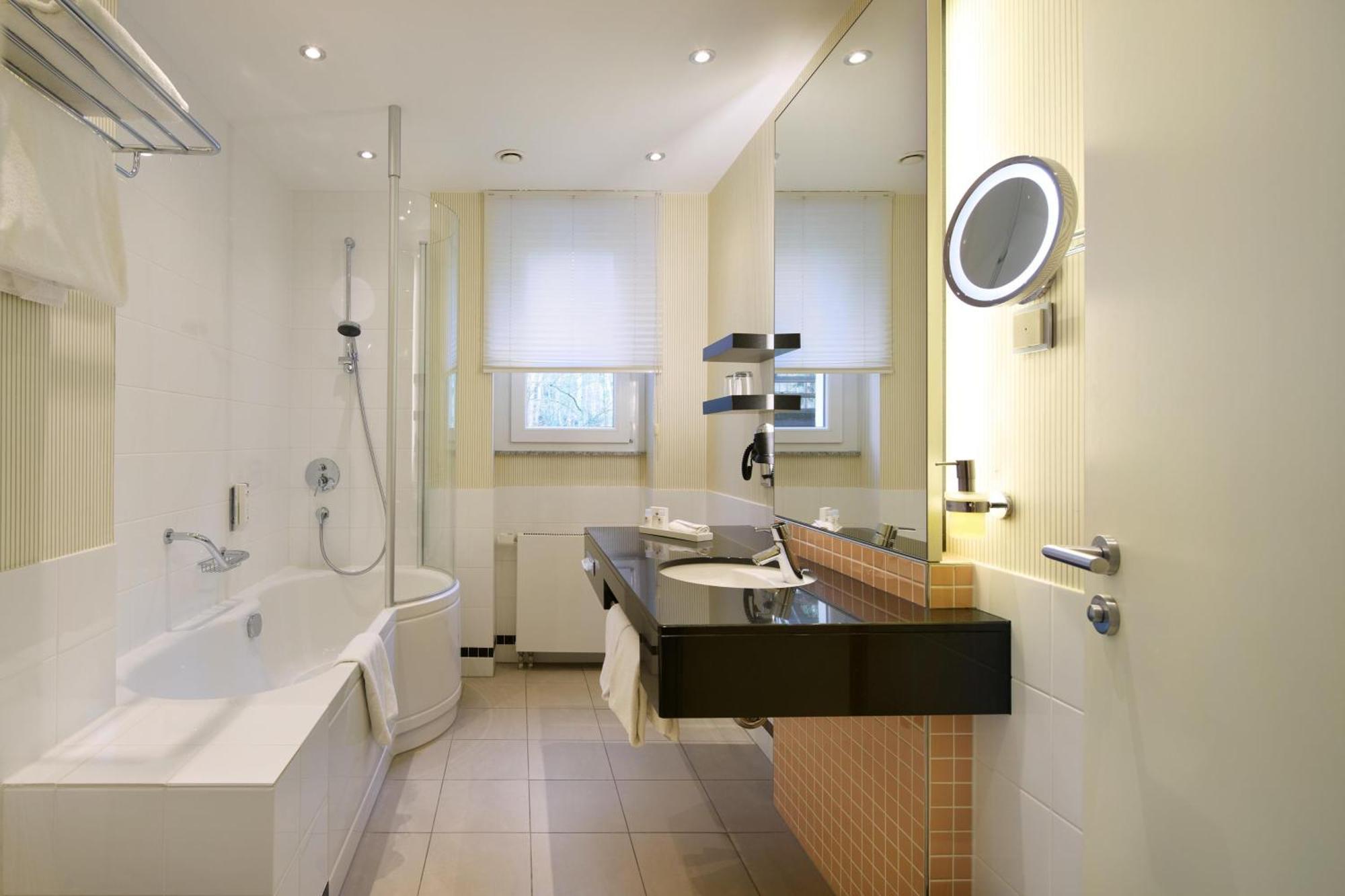 Deluxe Double Room Garden View