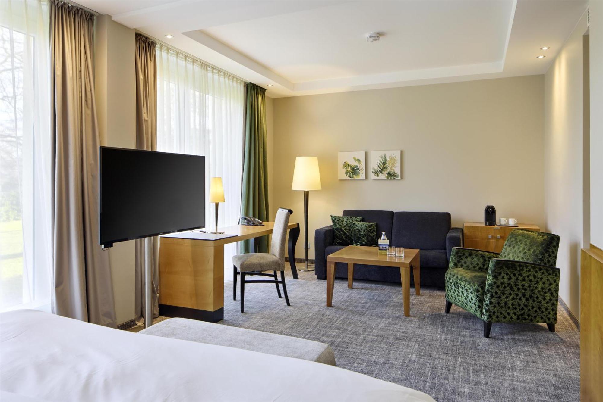 Deluxe Double Room Garden View