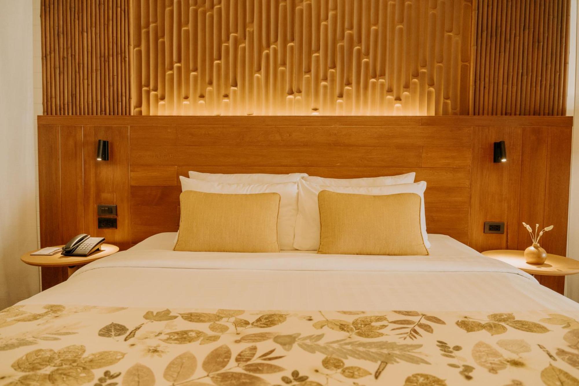 One-Bedroom Tropical Villa Spa Bath