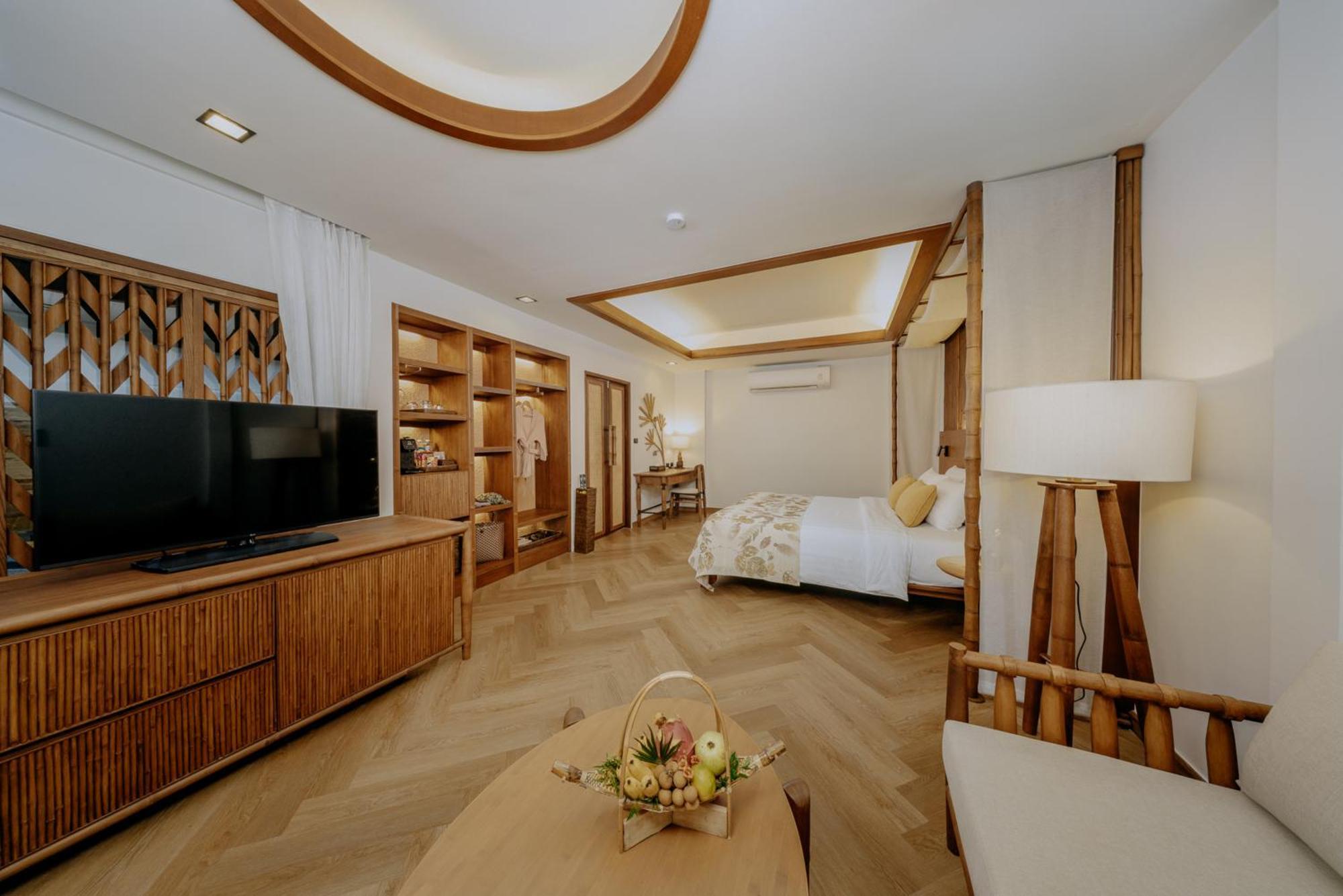 One-Bedroom Tropical Villa Spa Bath