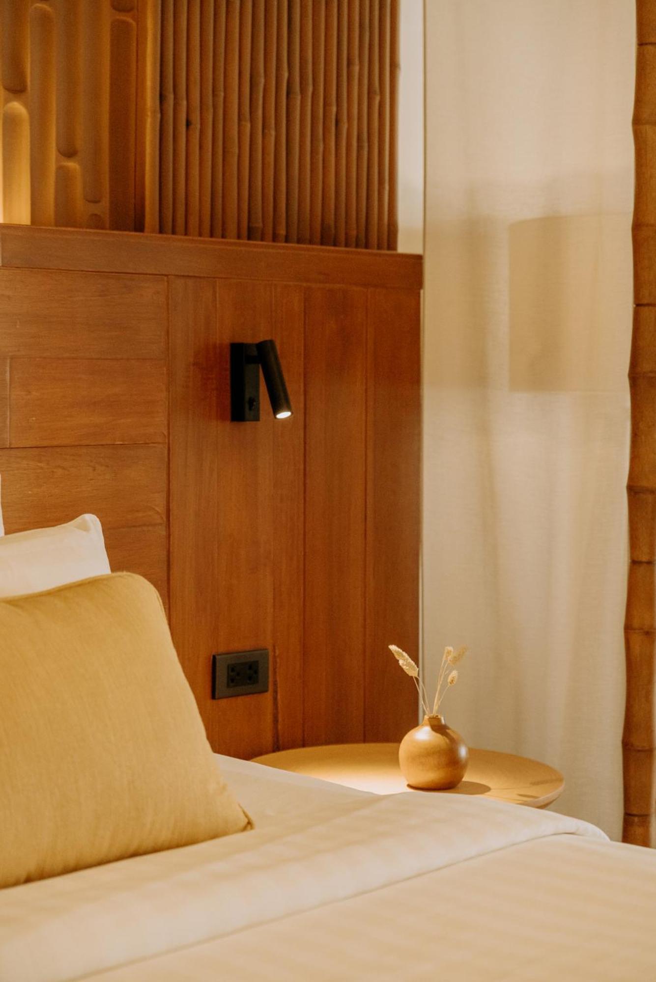 One-Bedroom Tropical Villa Spa Bath