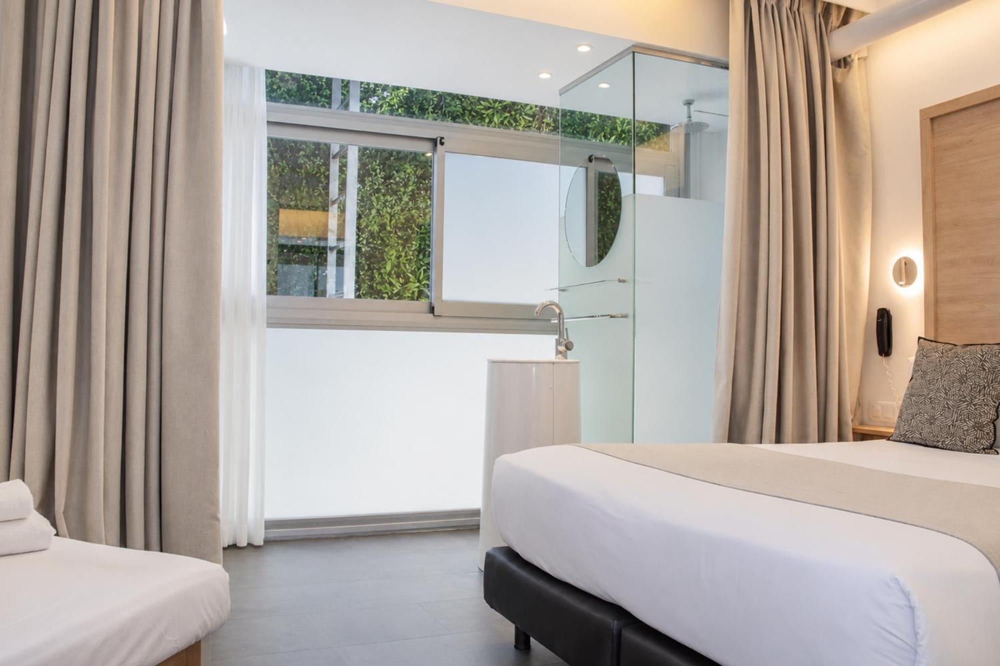 Basic Triple Room