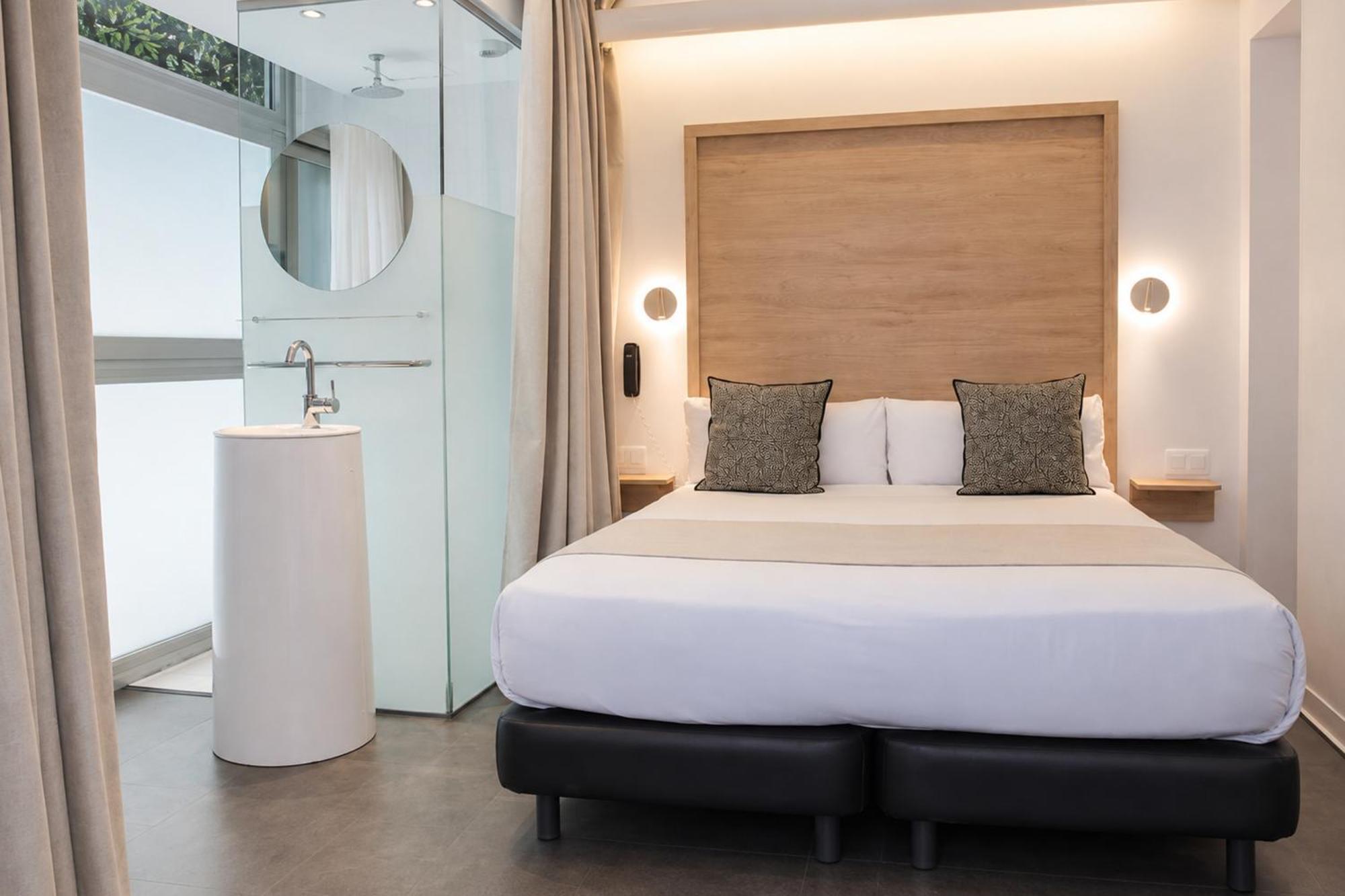 Basic Triple Room