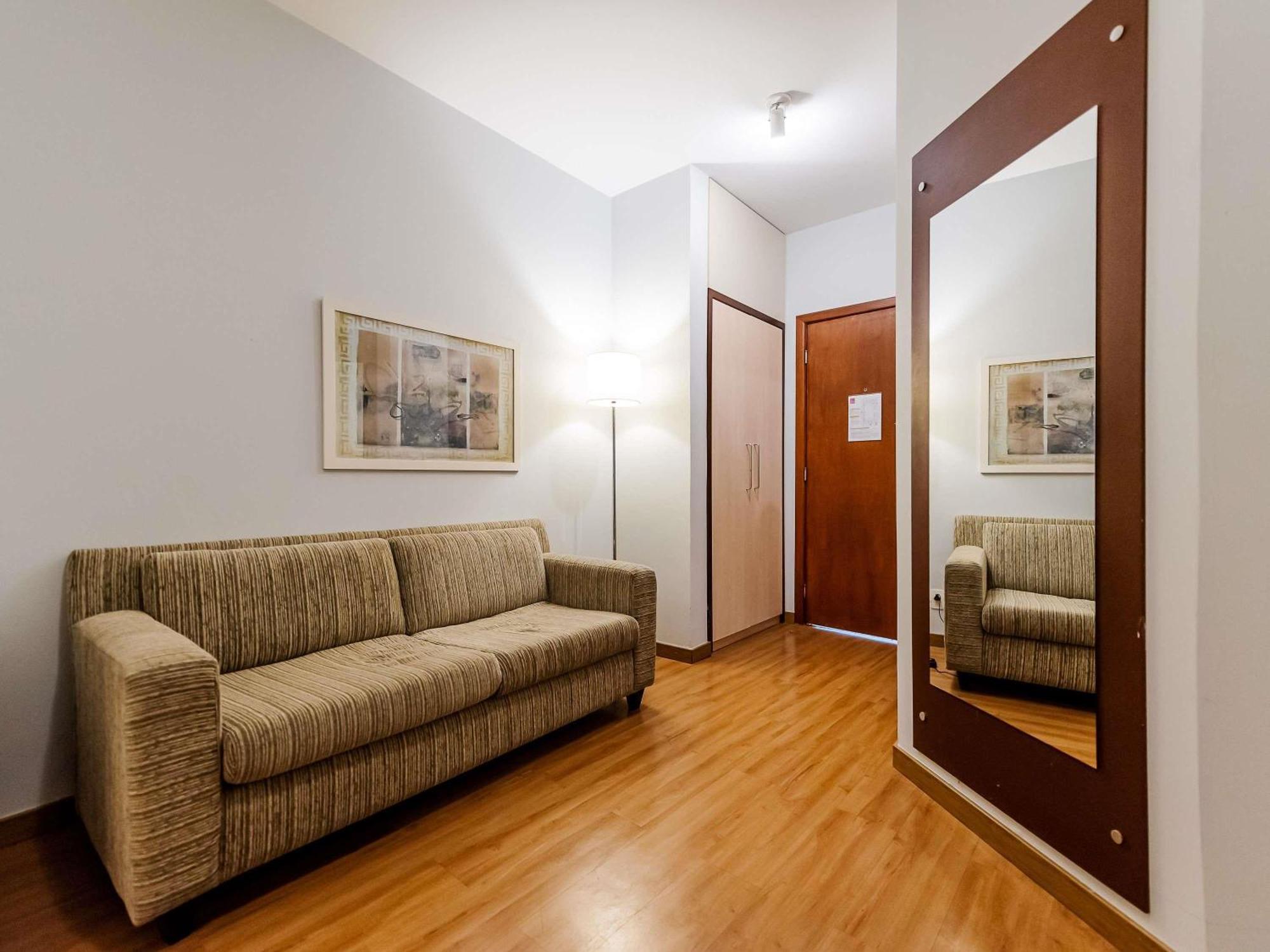 Standard Apartment One Queen Bed