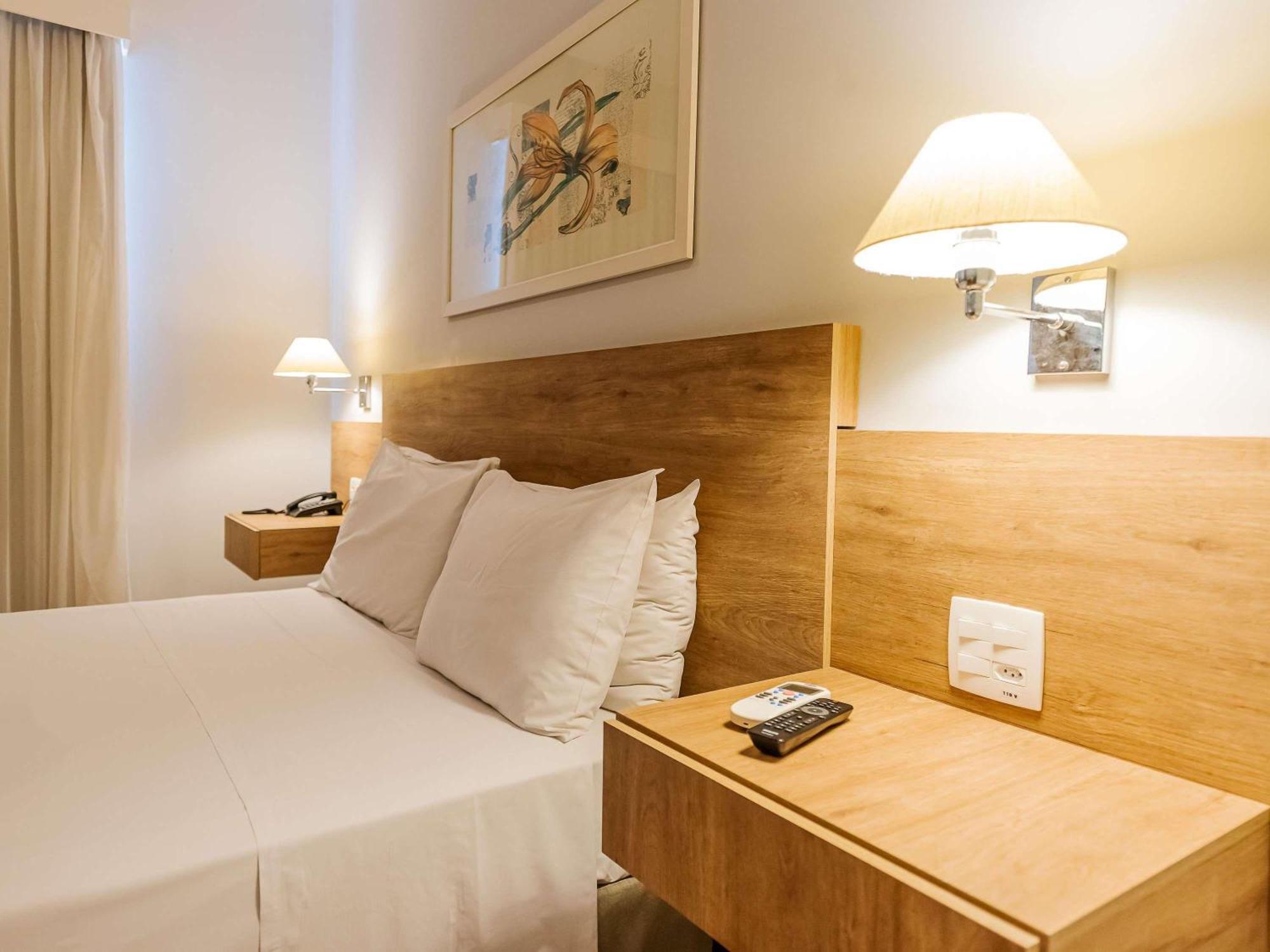 Standard Apartment One Queen Bed