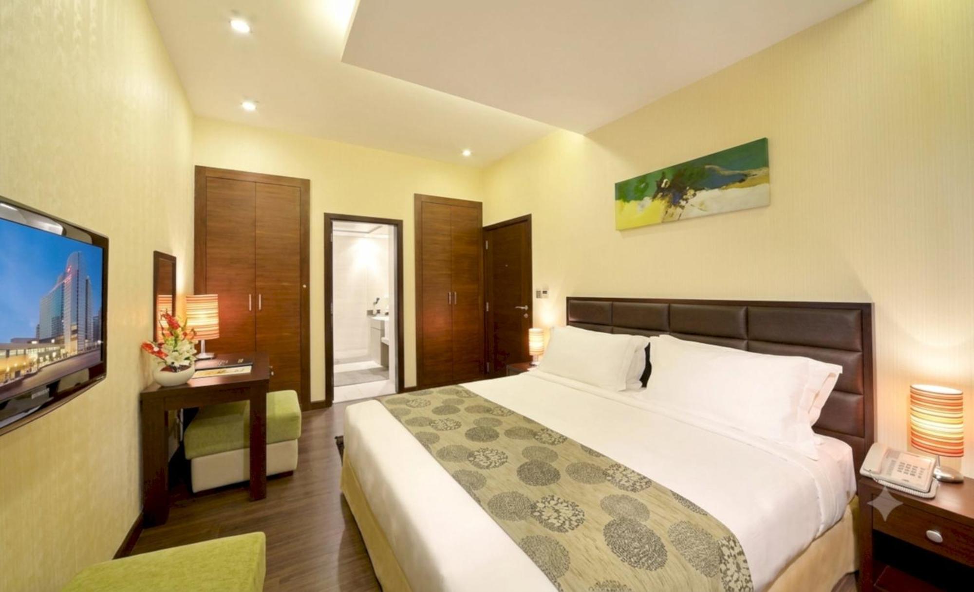 One-Bedroom Premier Apartment