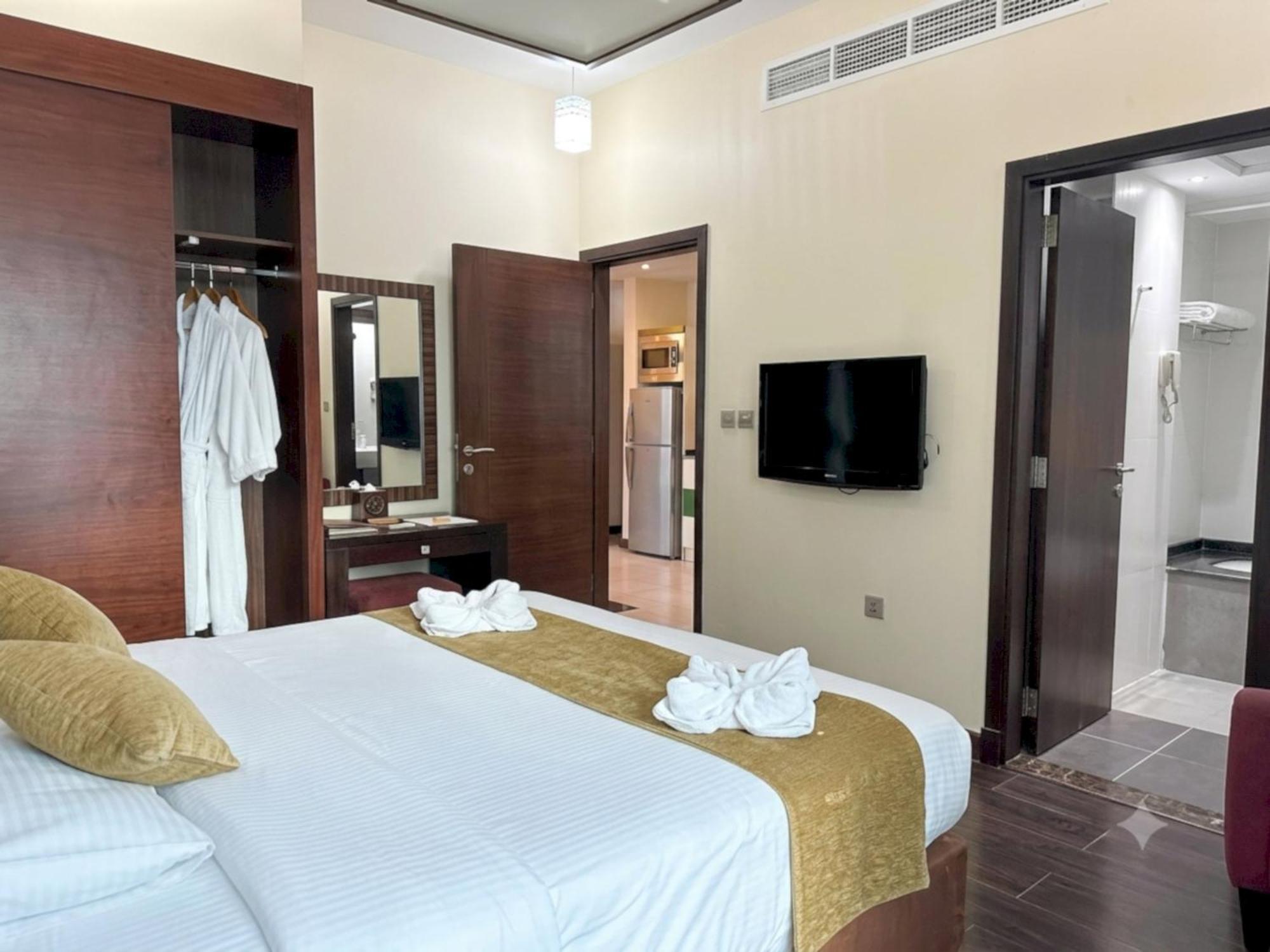 One-Bedroom Premier Apartment