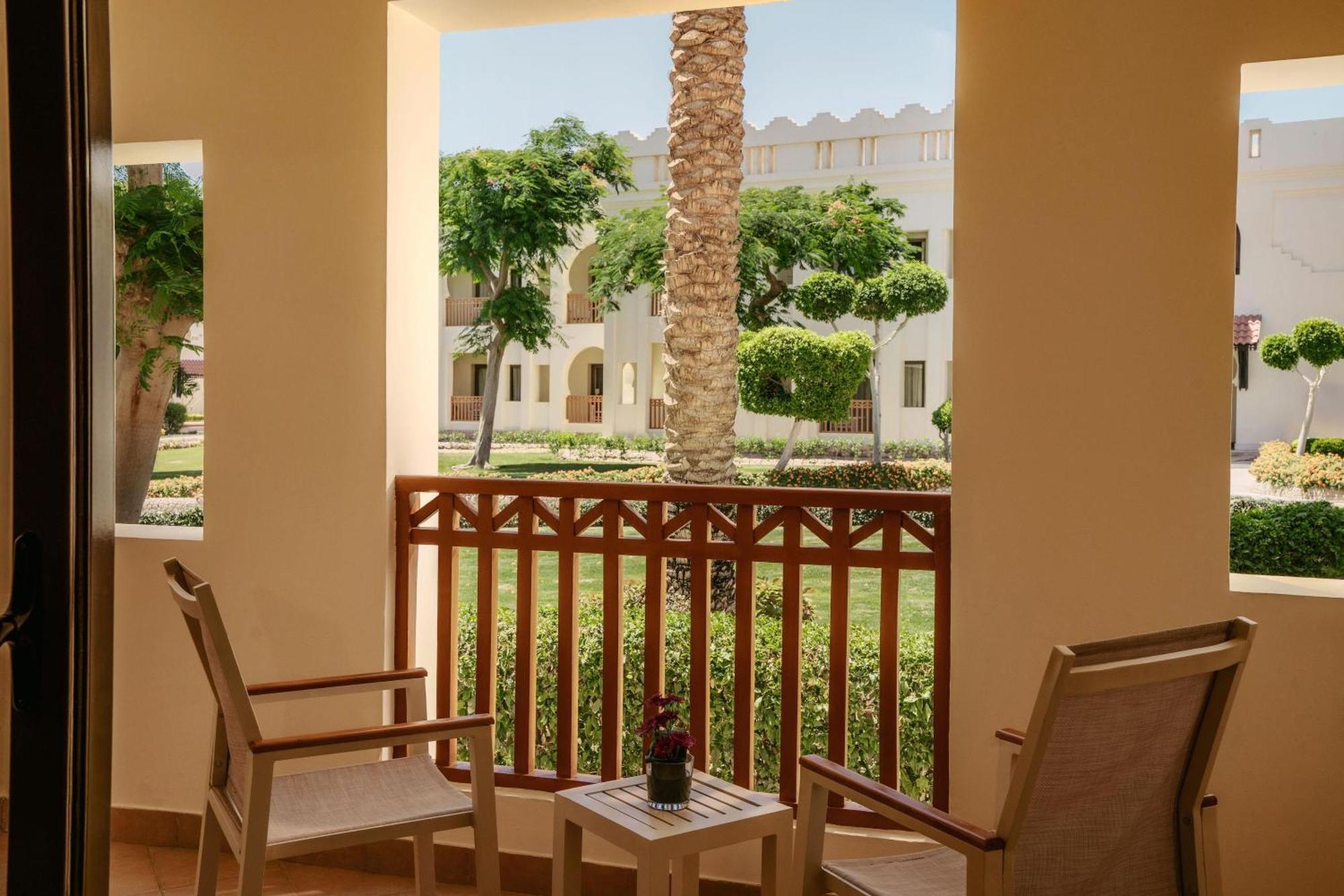 Superior Double or Twin Room Garden View