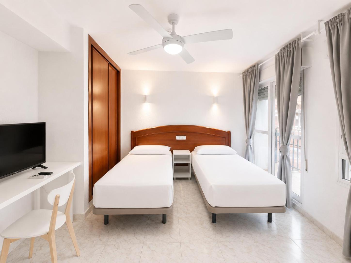 Triple Room