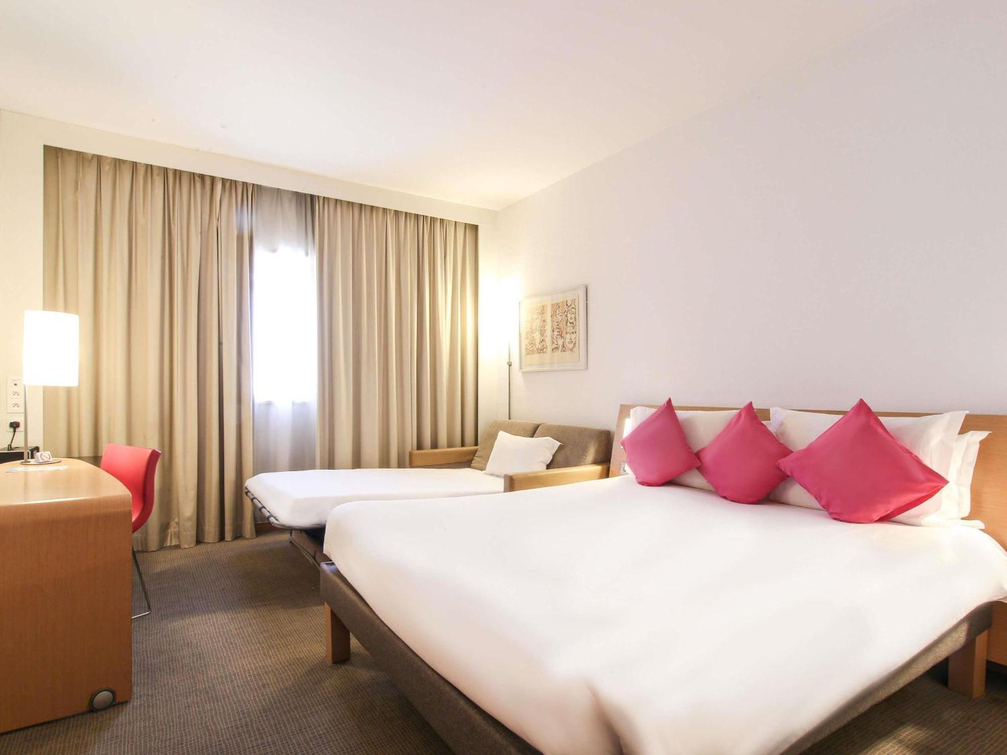 Executive Room 1 Double Bed 1 Sofa