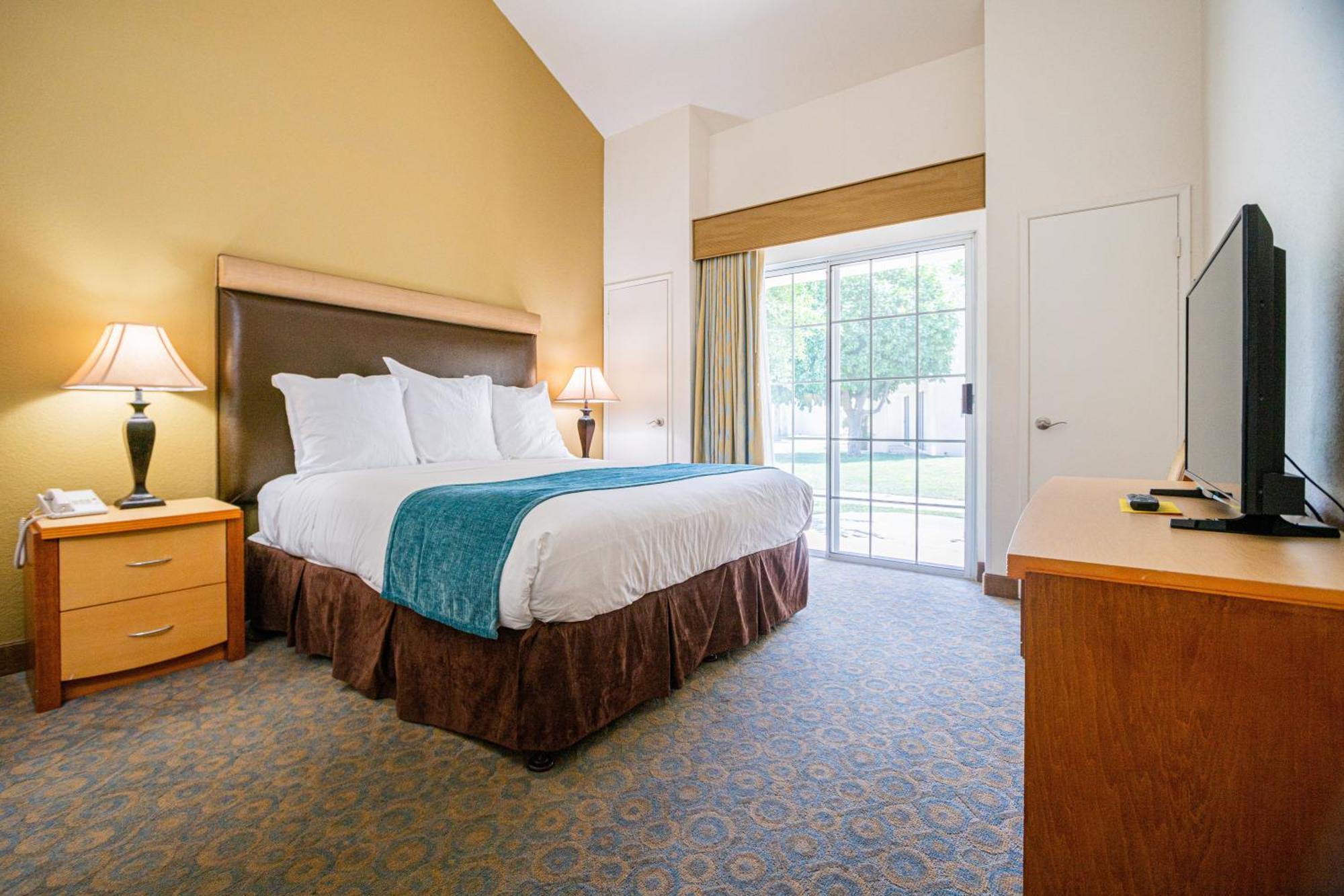 Two-Bedroom Suite