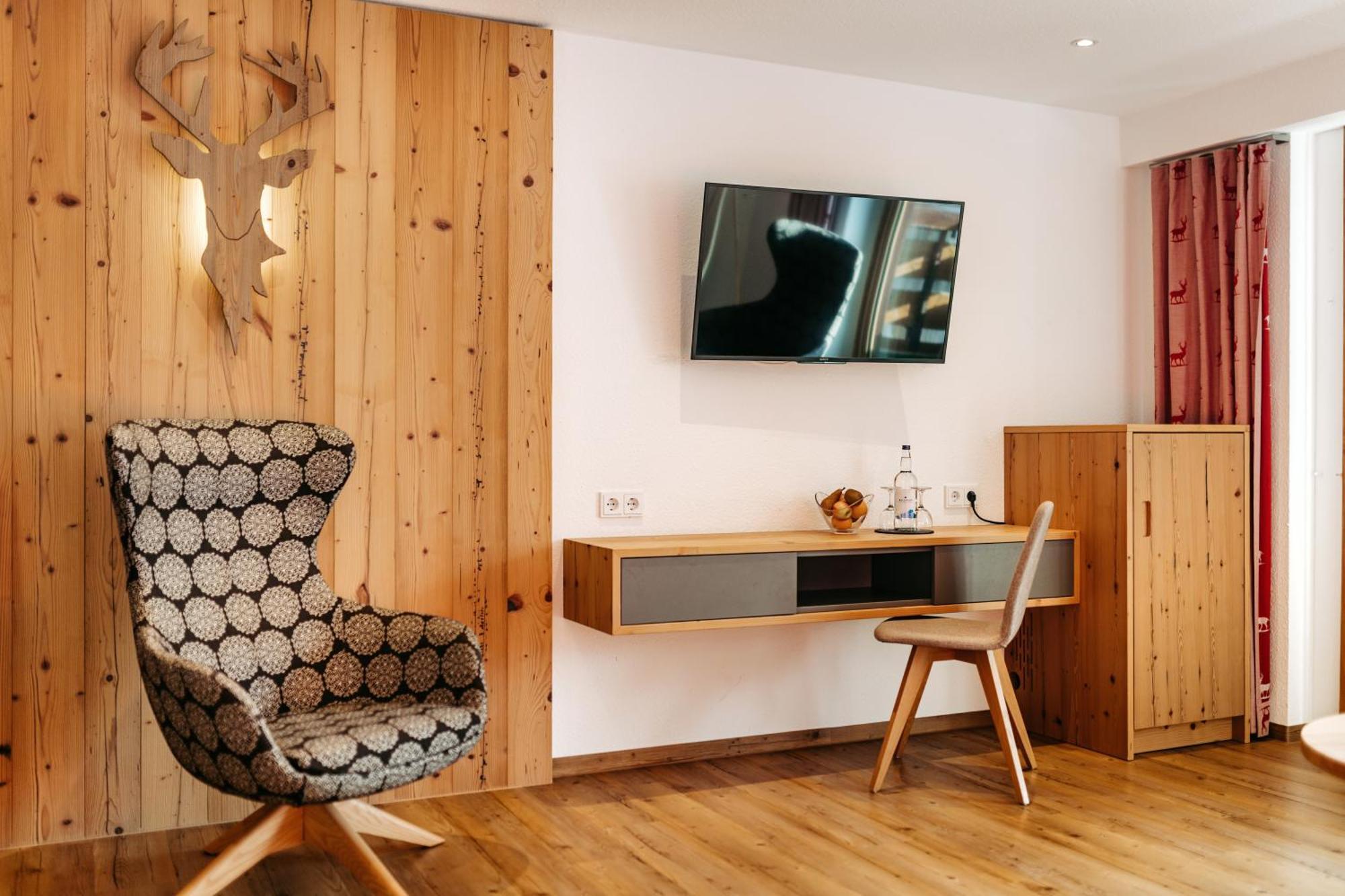 Deluxe Junior Suite