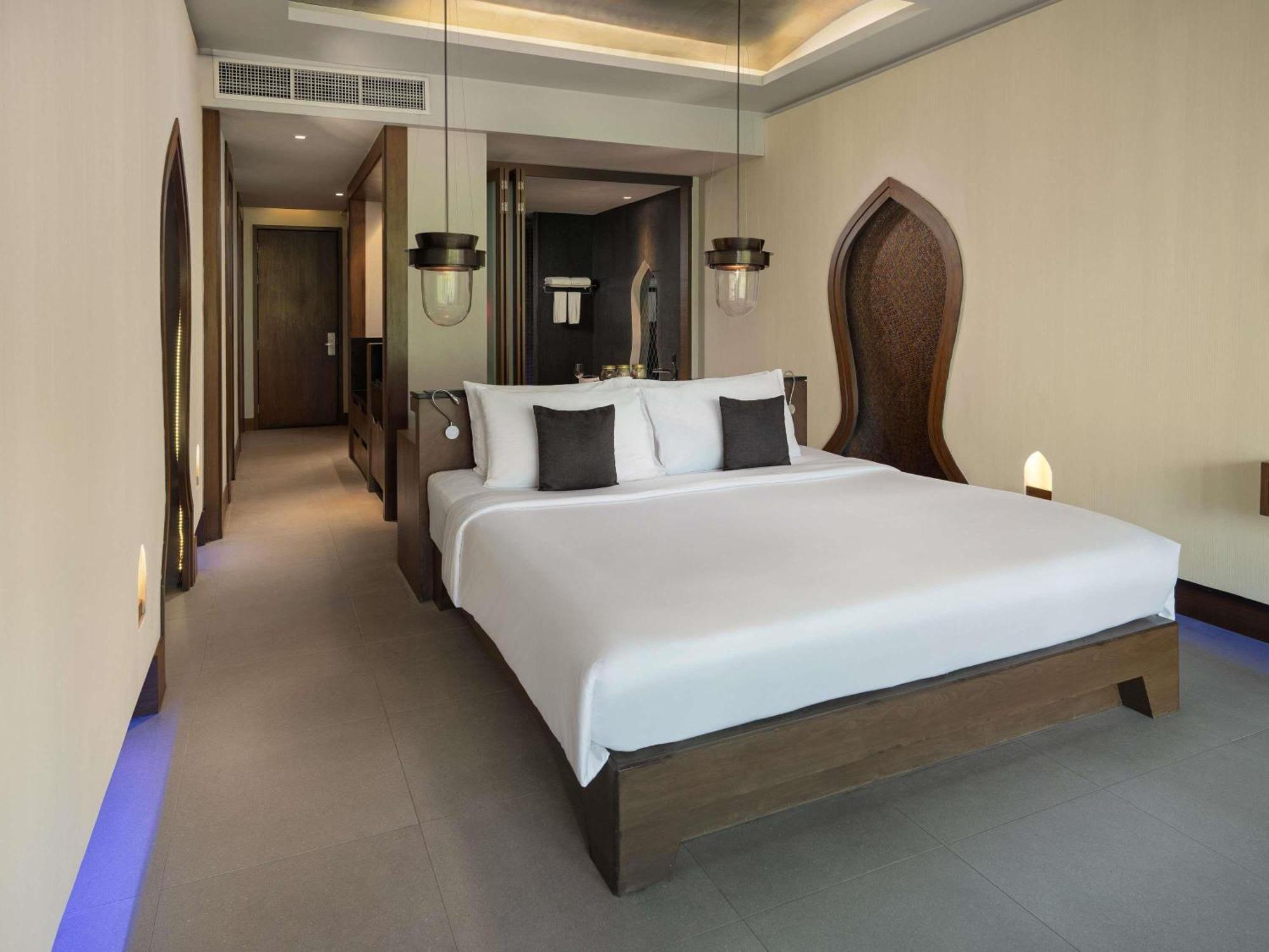 Premier King Room Spa Bath