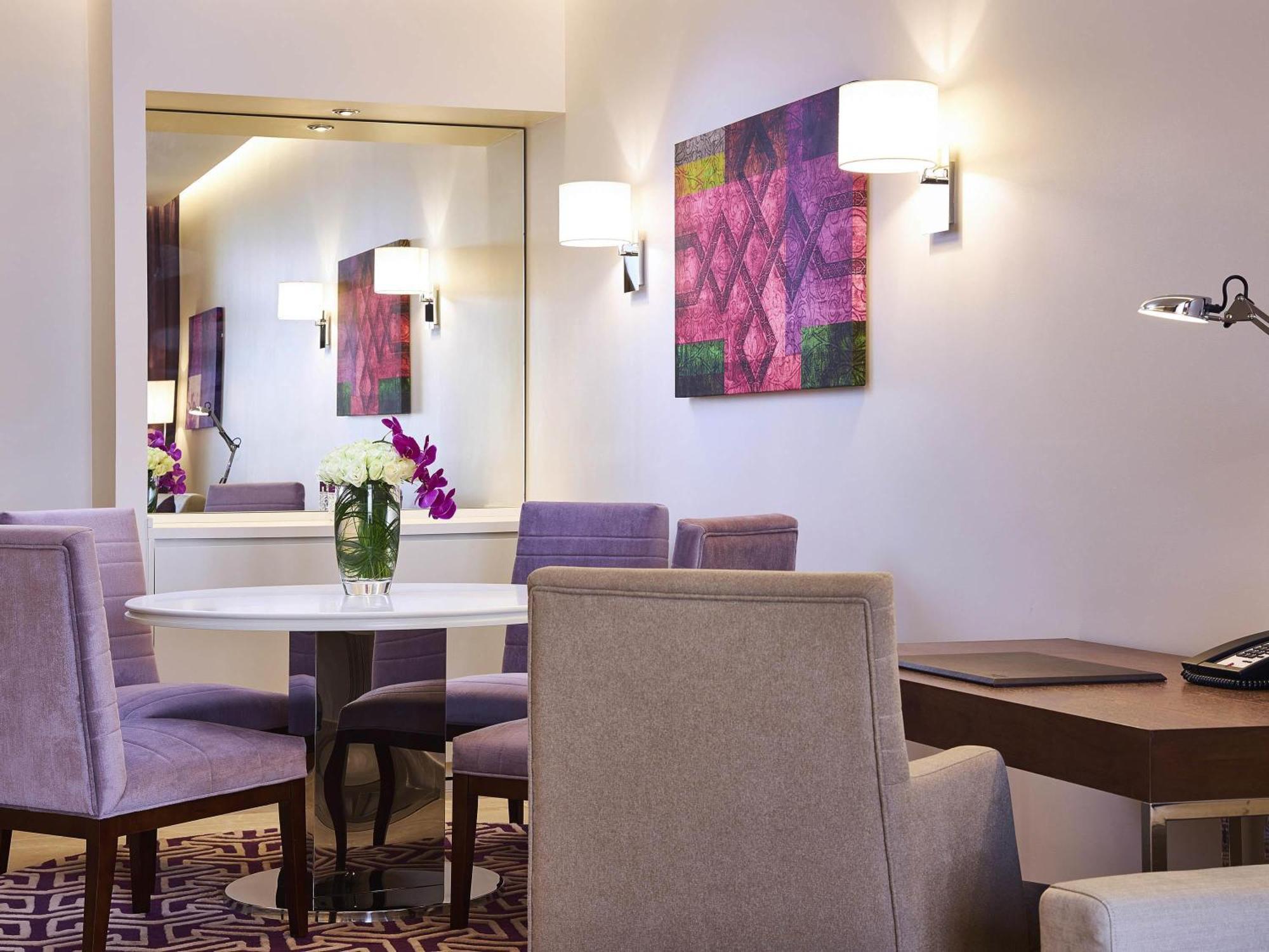 Prestige Two-Bedroom Suite City View Shuttle Beach Transfer Next to Metro Station