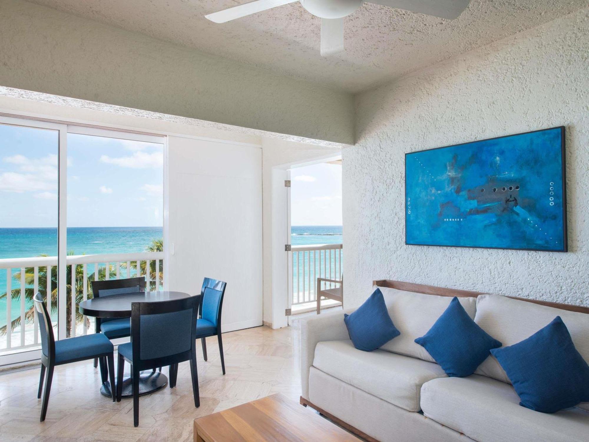 One-Bedroom King Suite Jacuzzi Balcony Ocean View