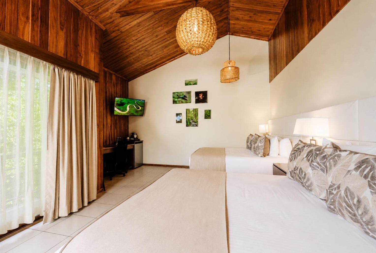 Mountain Room Two Queen Beds