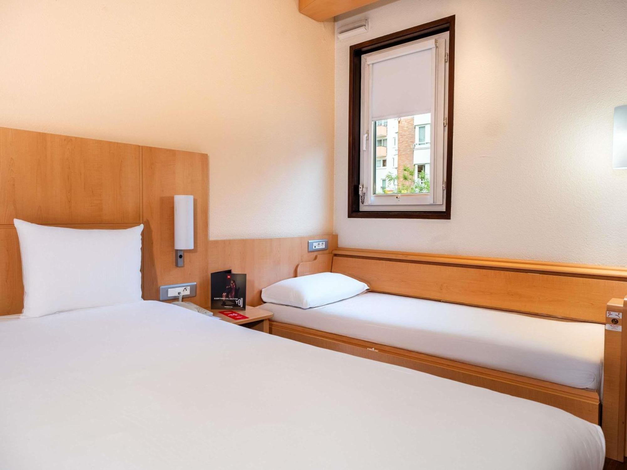 Standard Room 1 Double 1 Single Bed