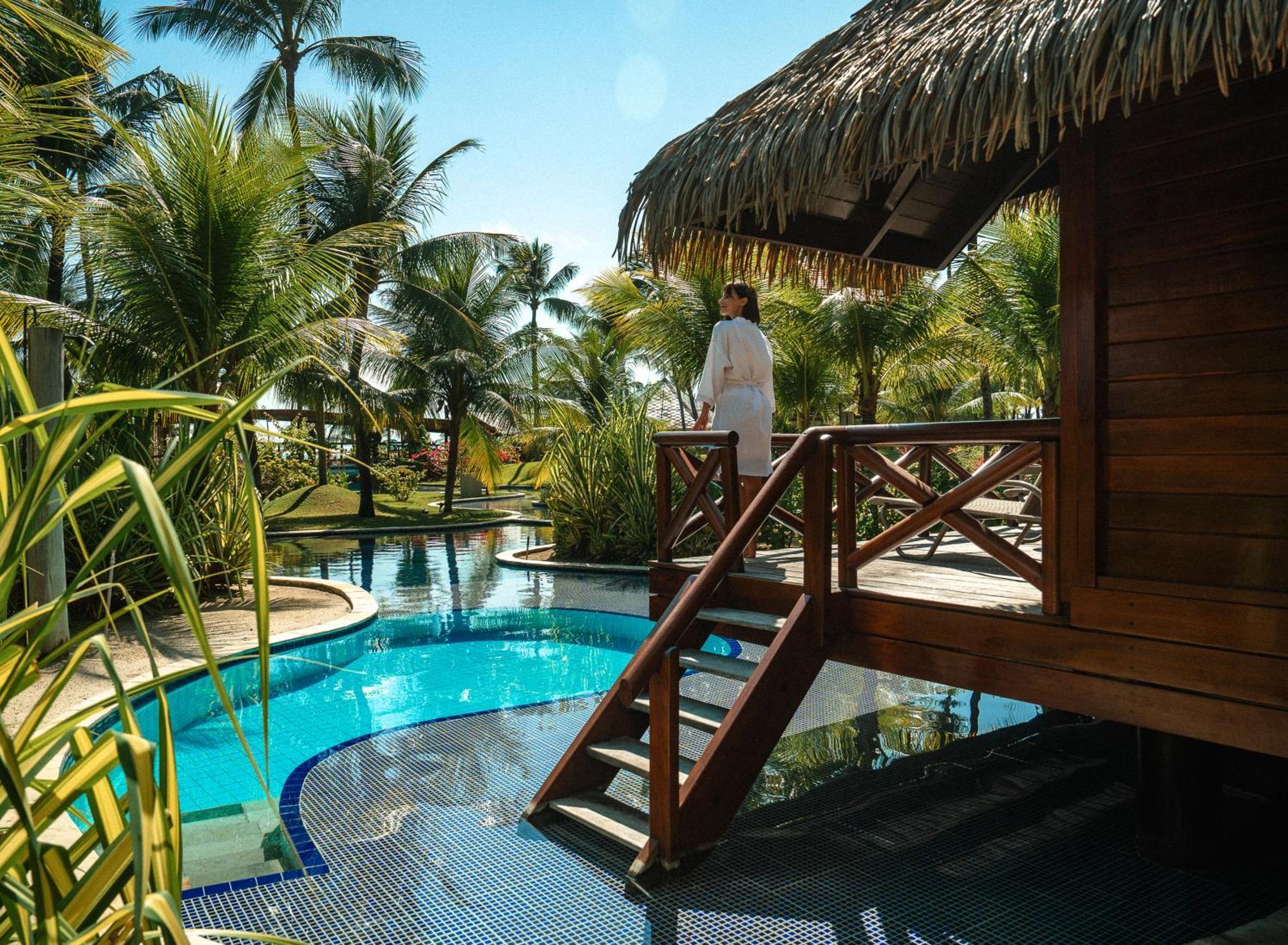 Pool Bungalow