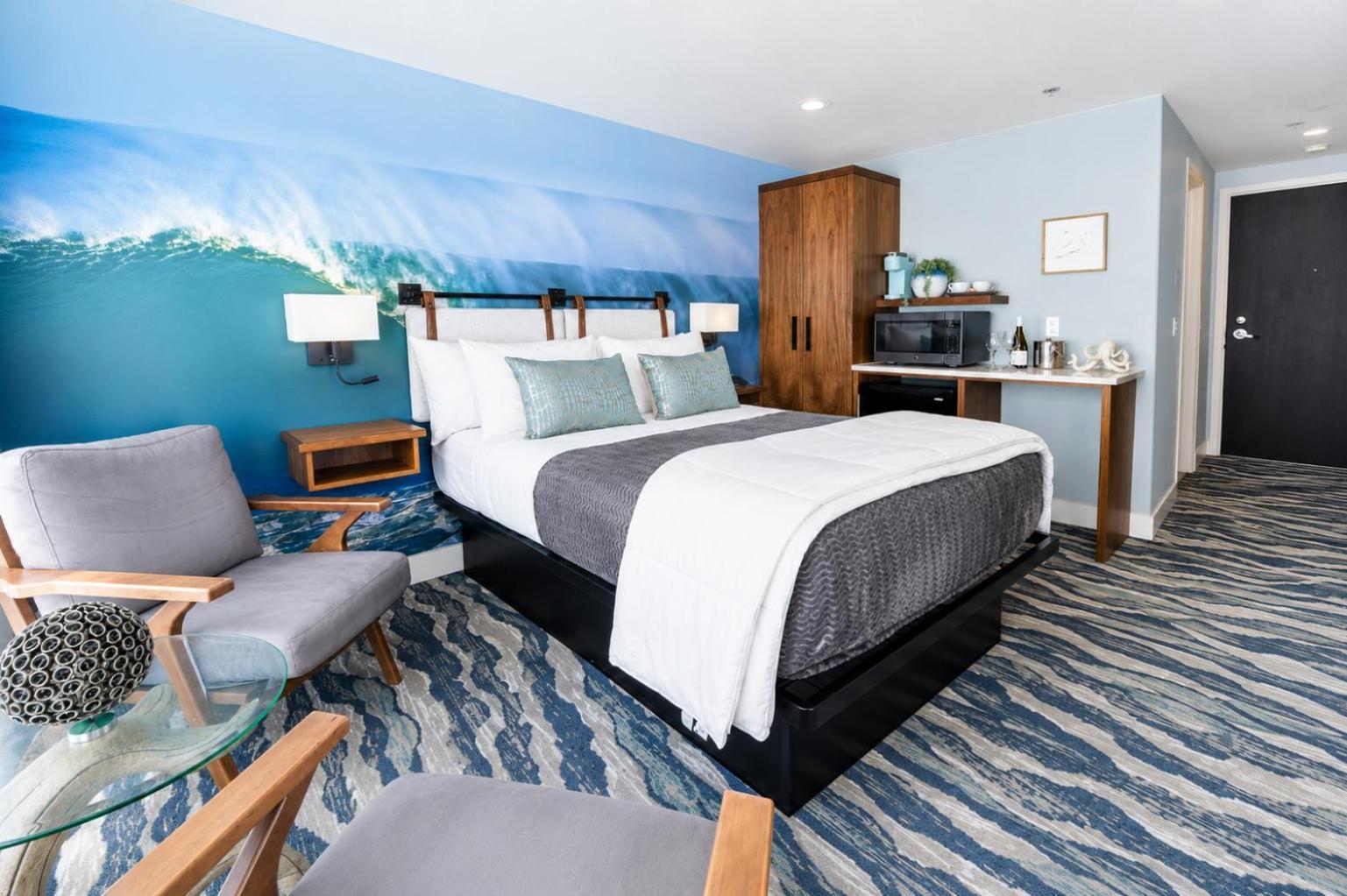 Queen Room Ocean View non pet friendly