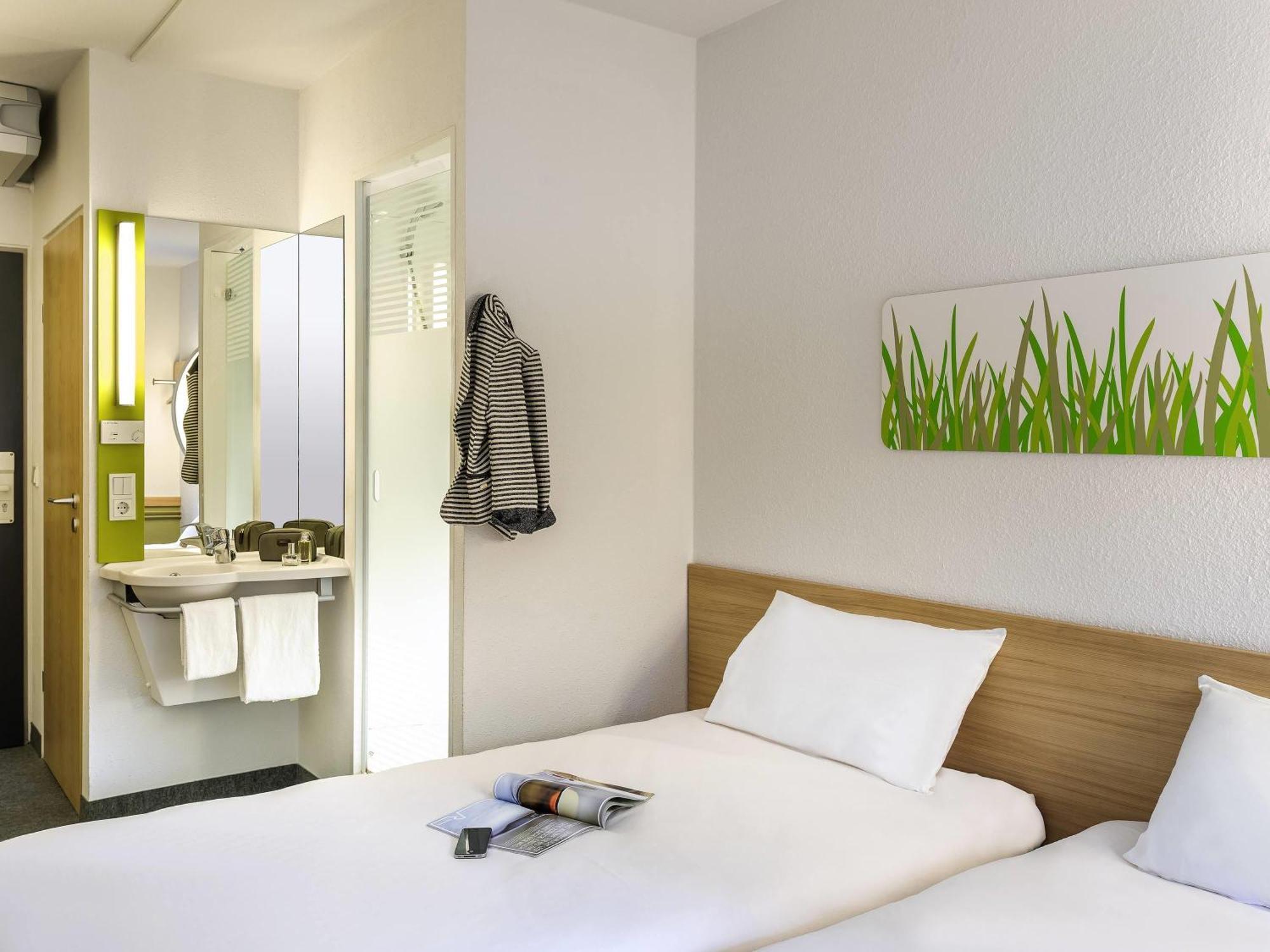 Standard Room Two Single Beds