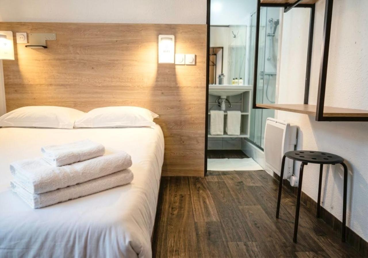Double Room Private Bathroom