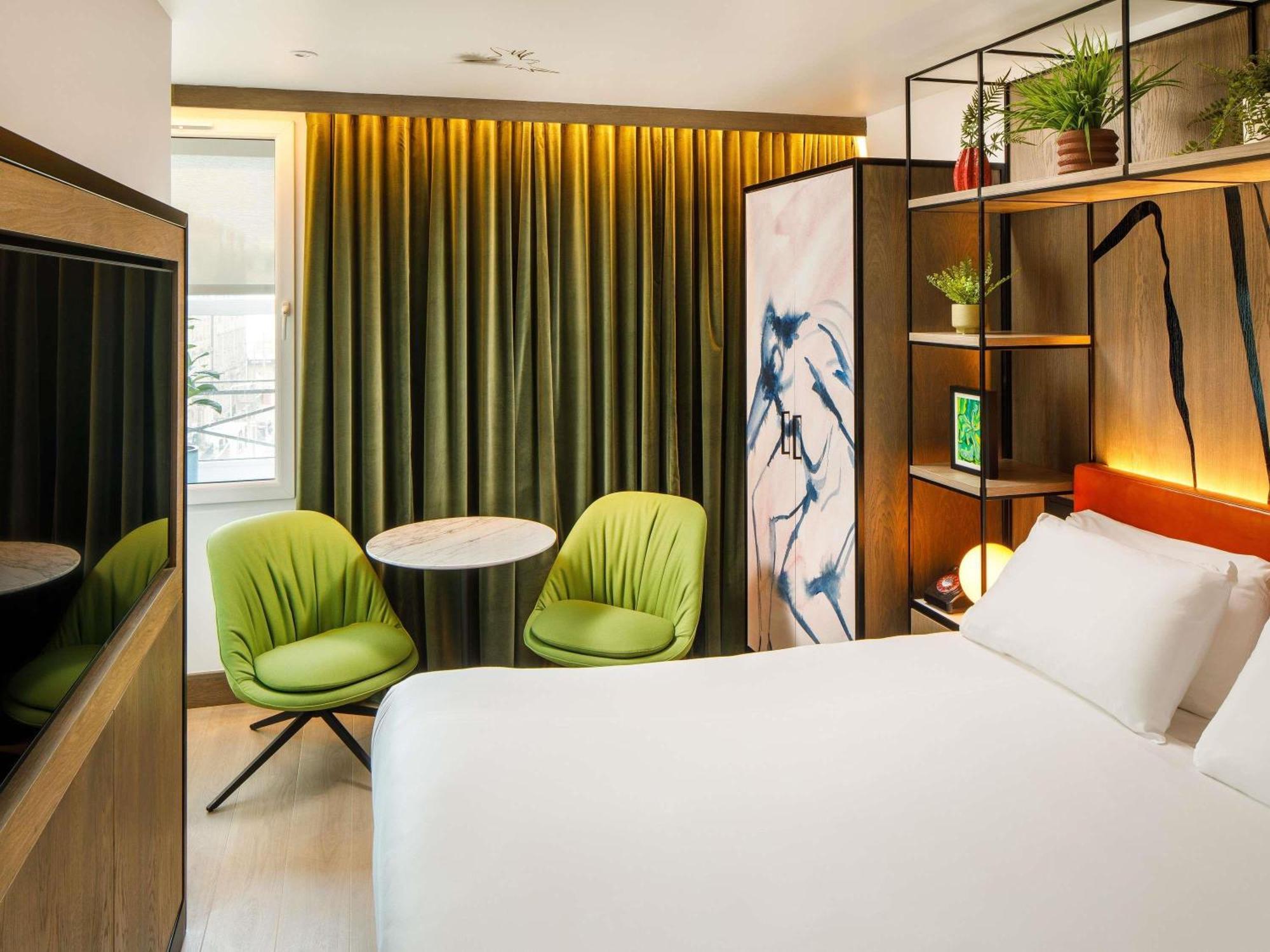 Double Queen Room