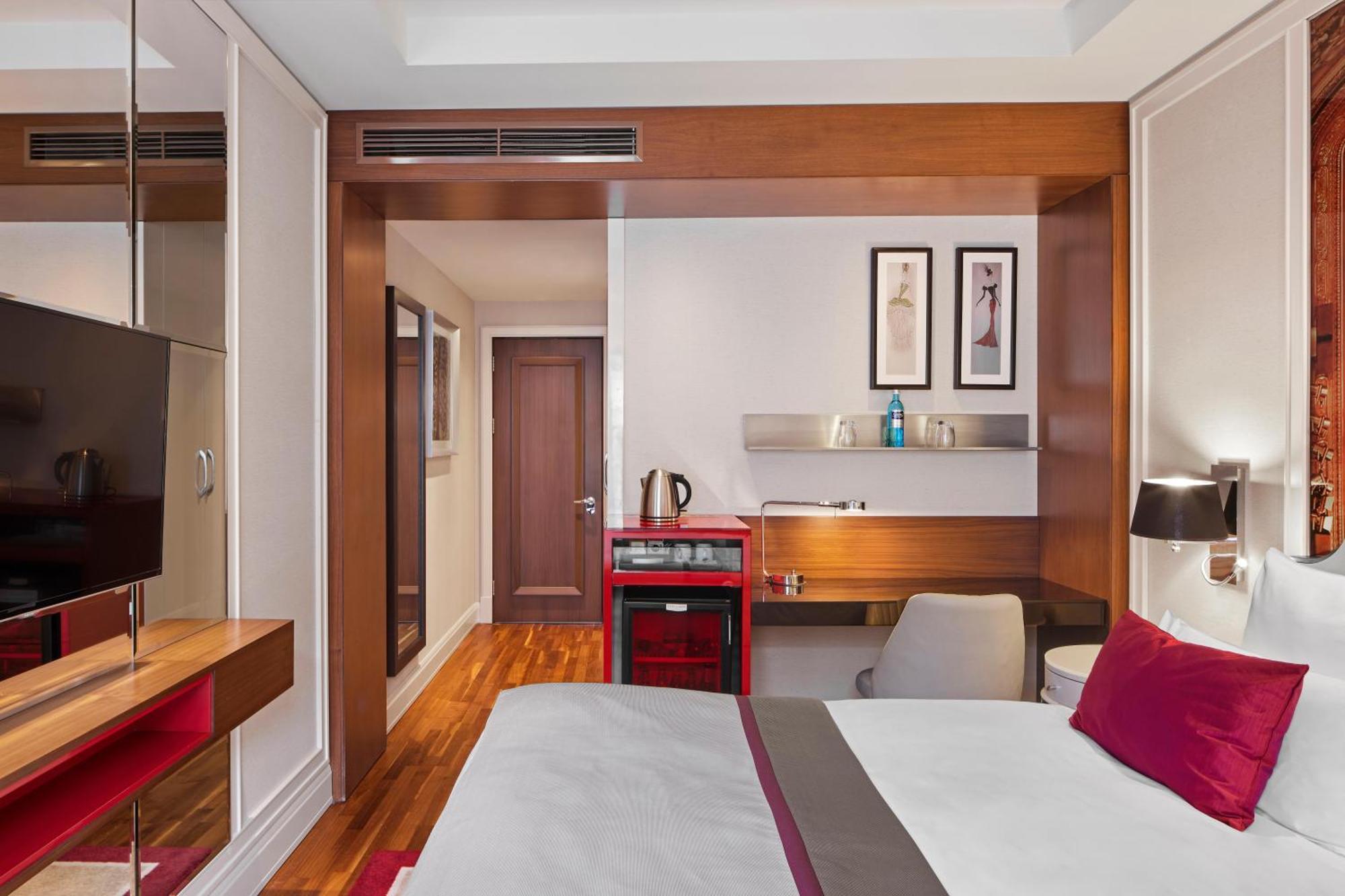 Classic Double Room