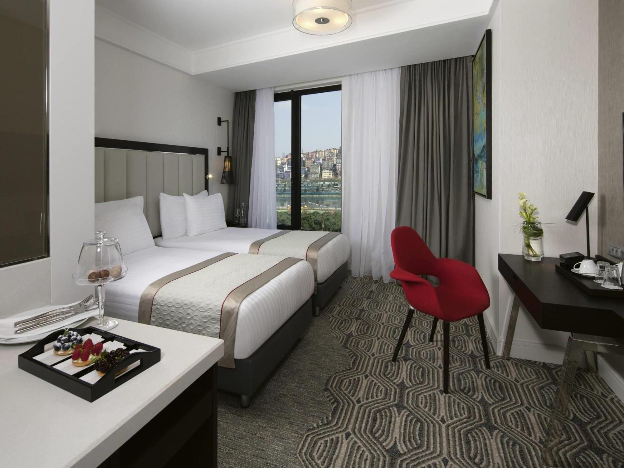 Superior Twin Room Seaview