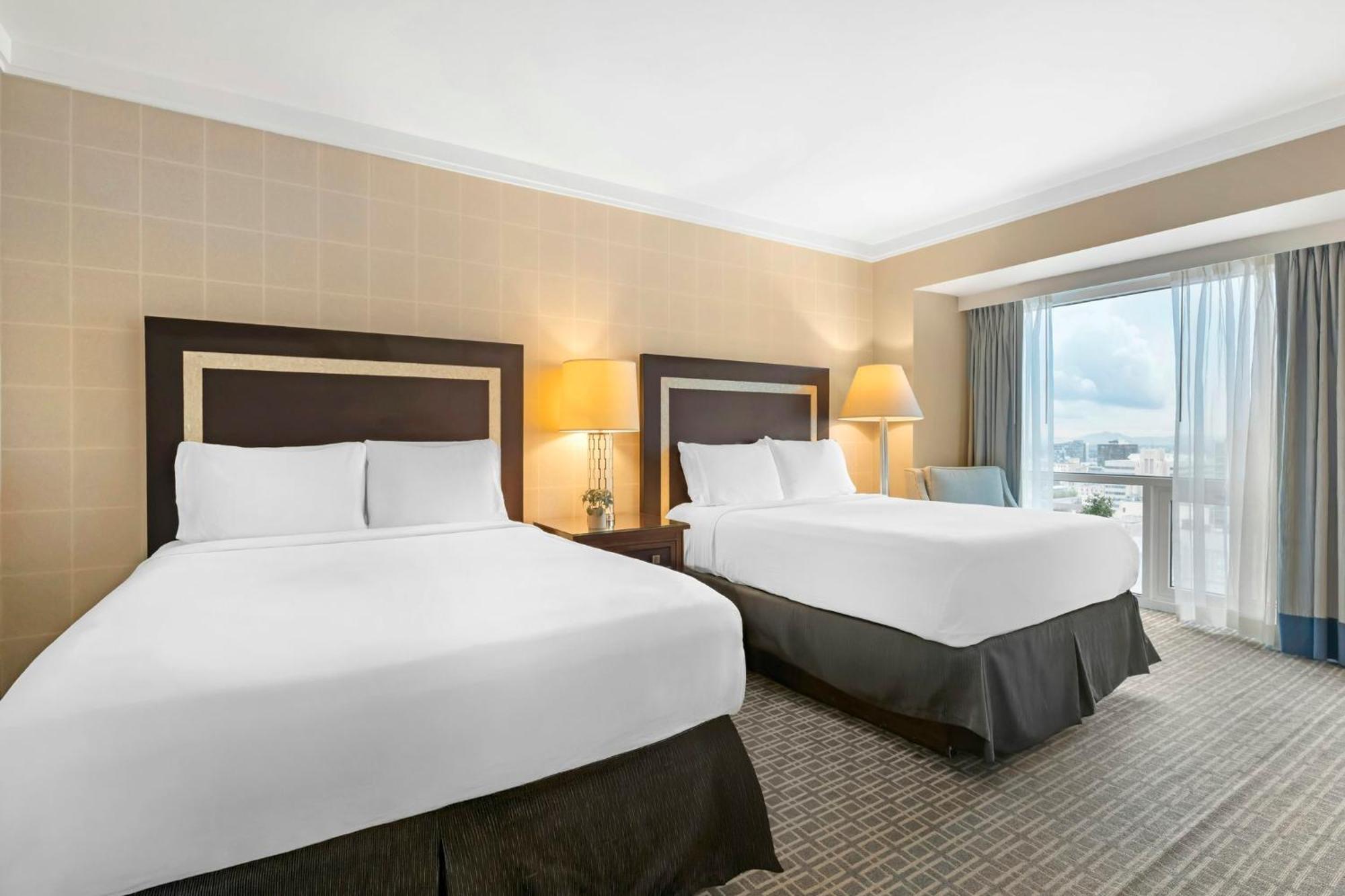 Premier View Room 2 Queen Beds