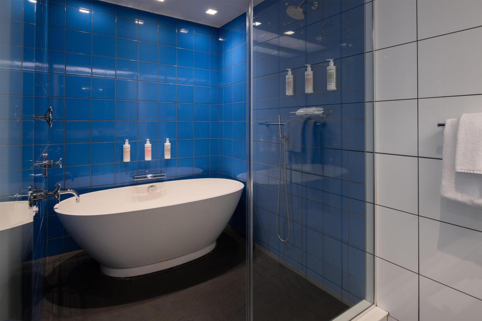 Deluxe Loft Suite