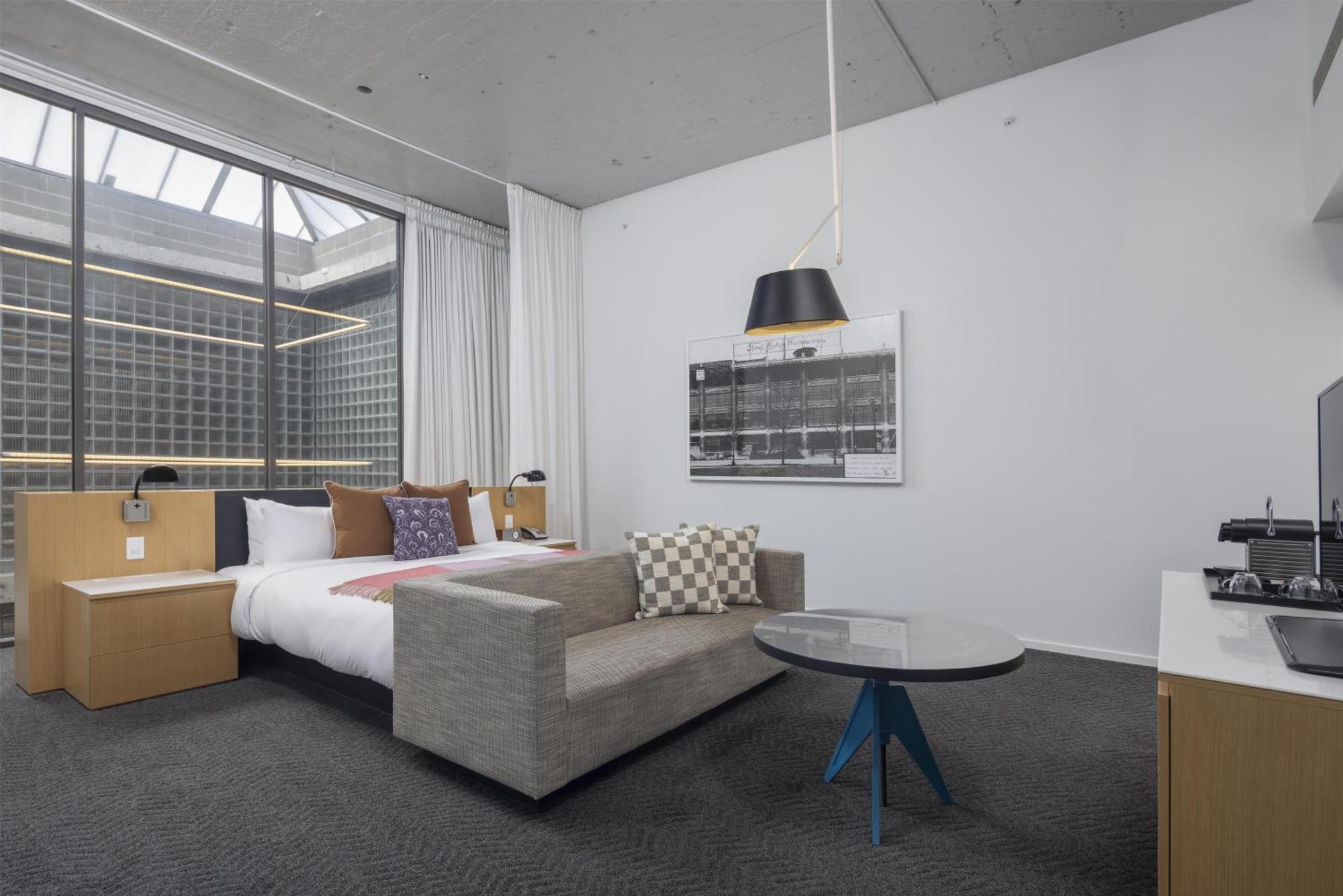 Deluxe King Room