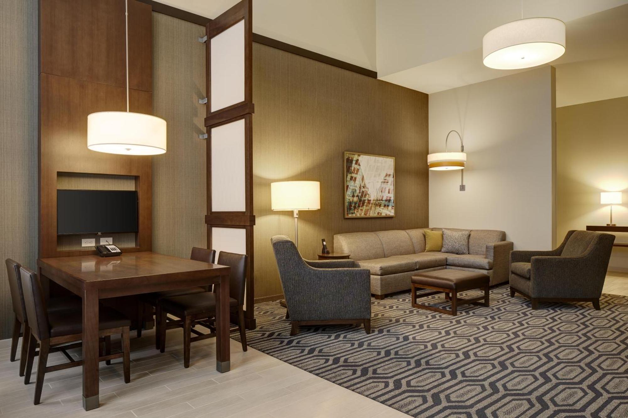 One-Bedroom King Suite Sofa Bed