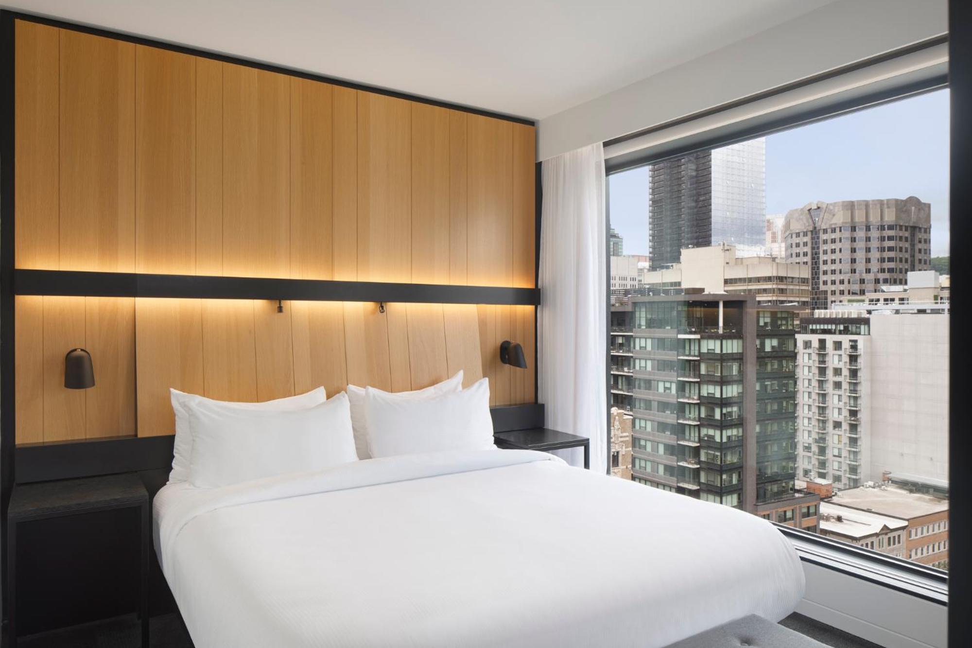Corner Suite