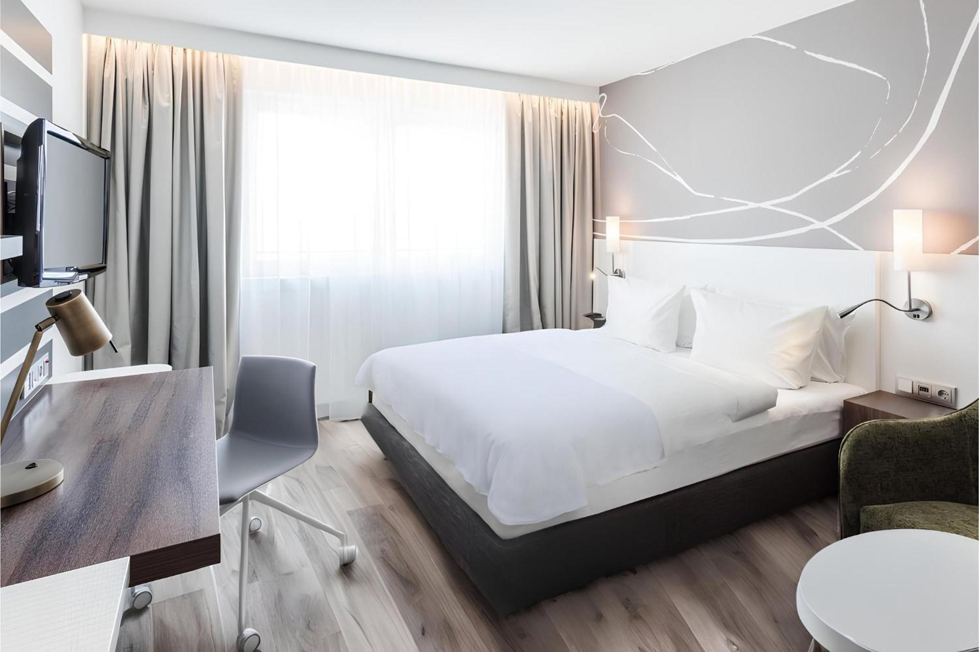 Premium Queen Room