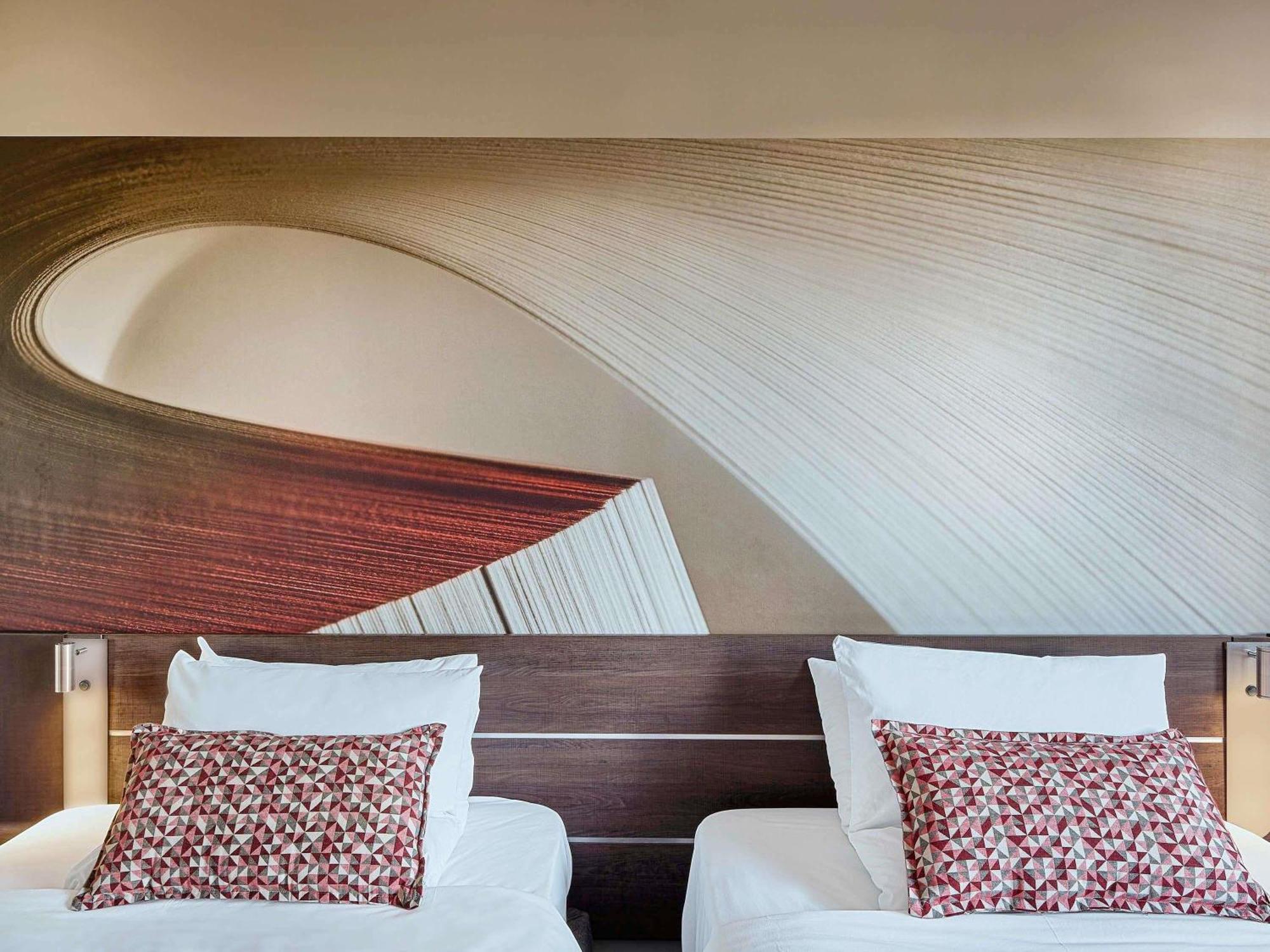 Superior Apartment Twin Beds