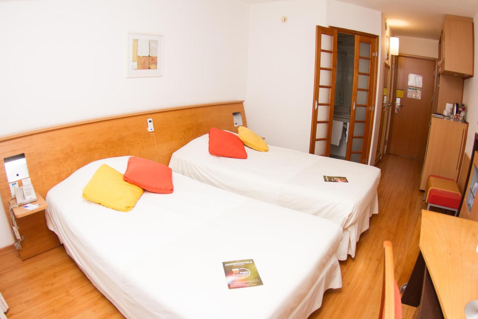 Standard Apartment Twin Beds
