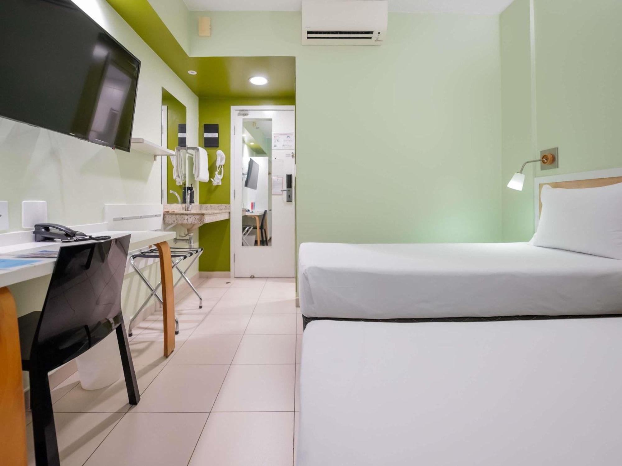 Standard Apartment Two Single Beds